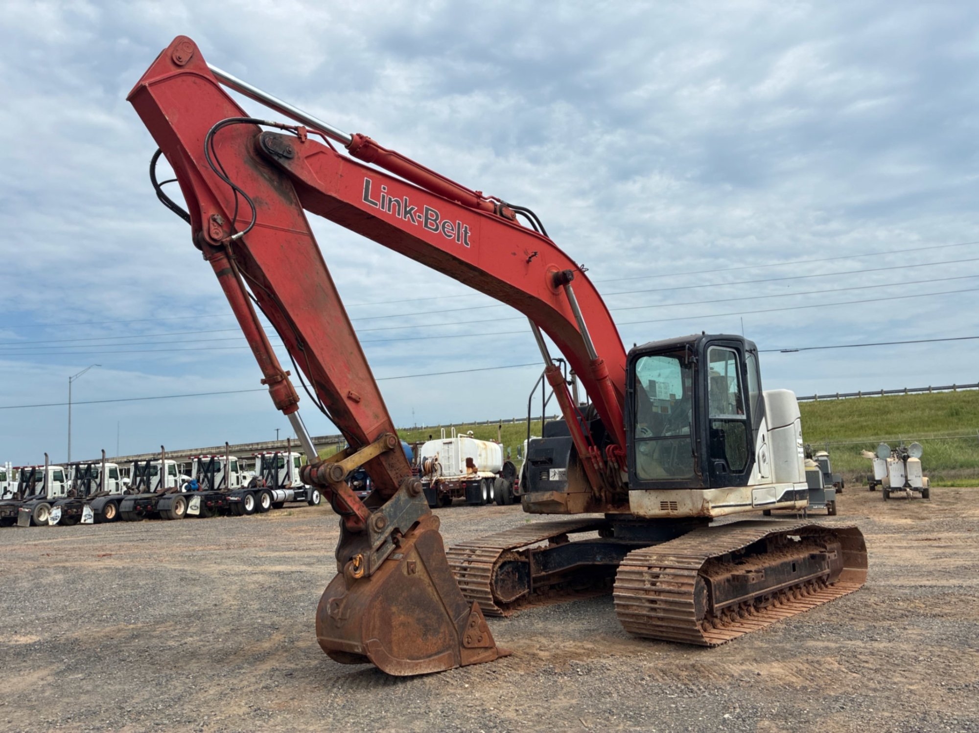 2016 LINK-BELT 235X3 SPIN ACE EXCAVATOR (A50854)