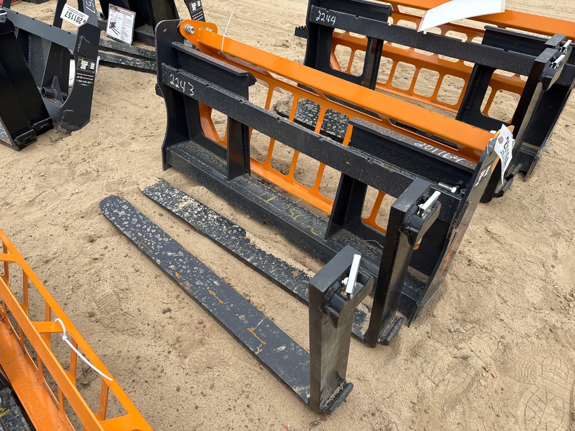 UNUSED LANDHONOR PF-11-3500G PALLET FORKS (A54757)