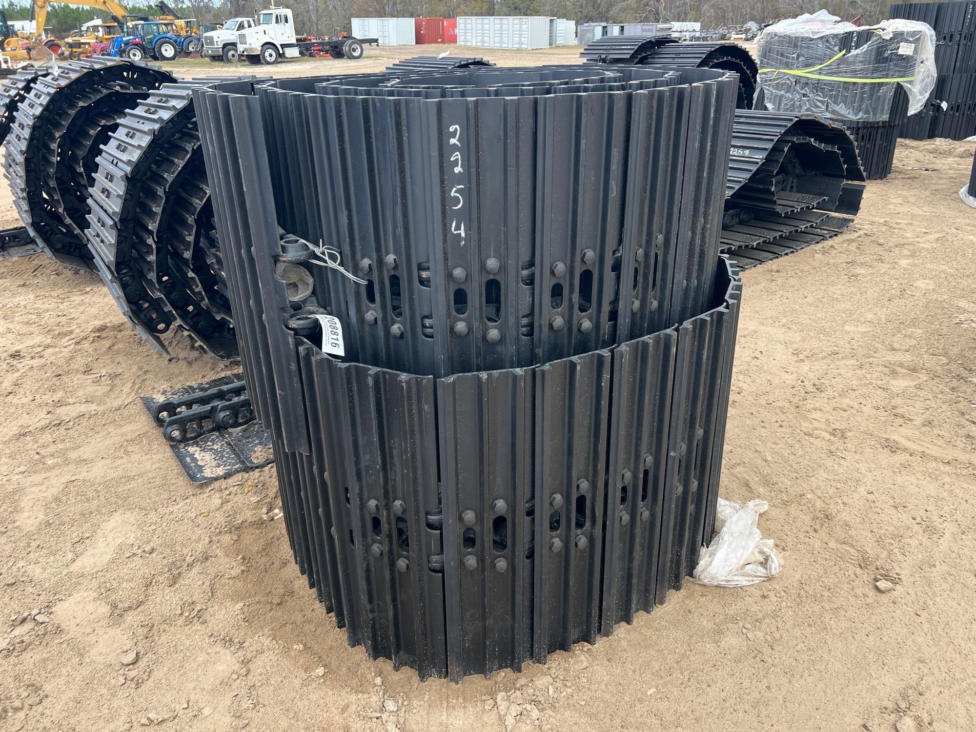 (2) UNUSED 31" X 8 MM EXCAVATOR TRACKS W/ PINS (A60432)