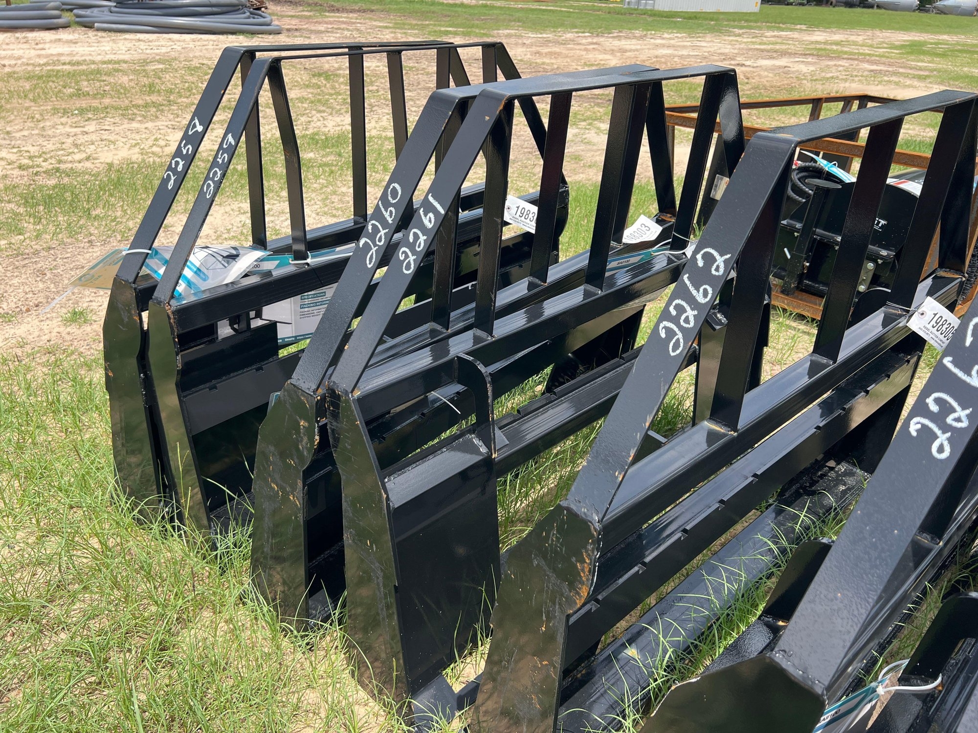UNUSED AGT SAII100 QUICK ATTACH PALLET FORKS (A51244)
