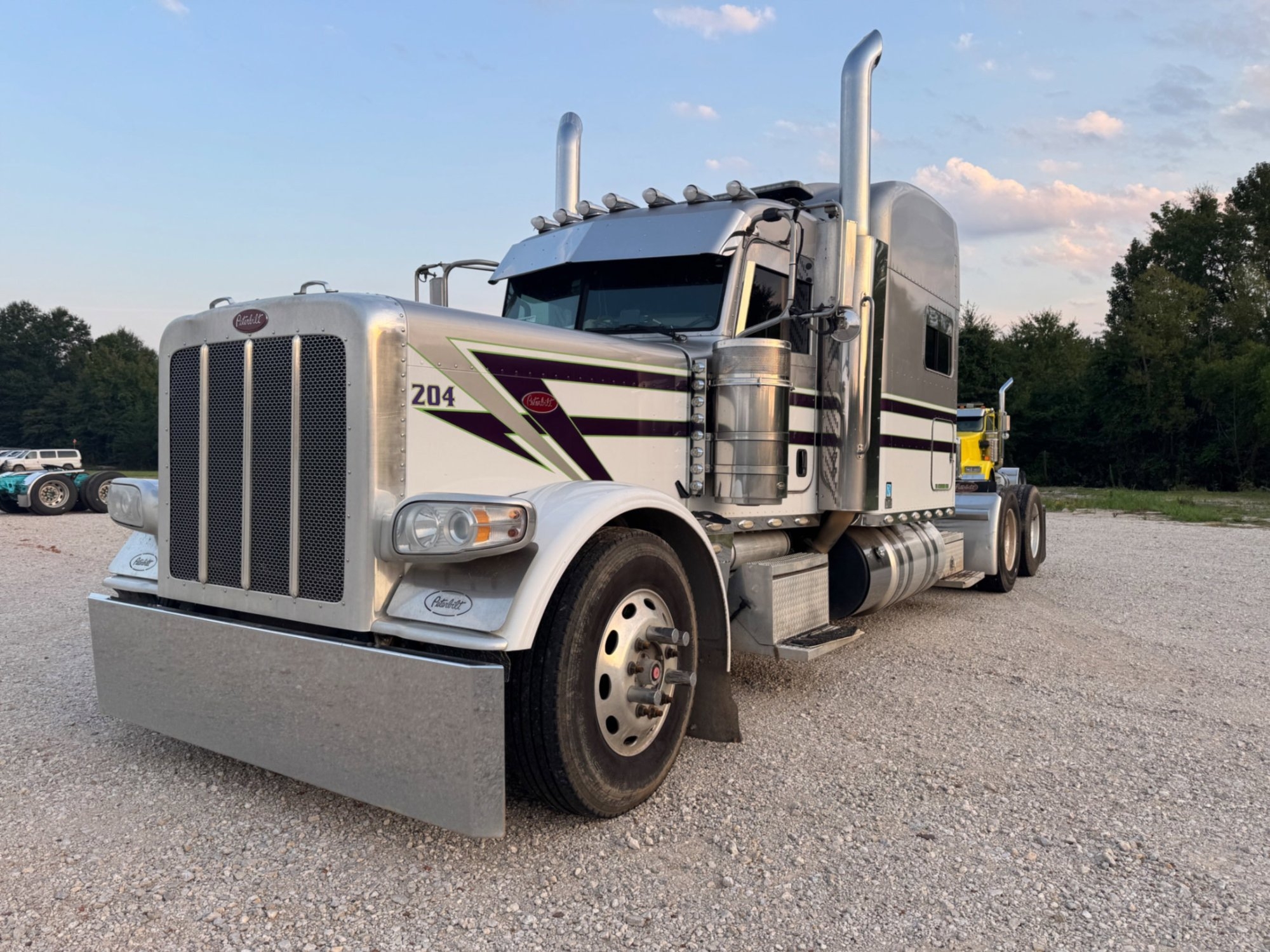 2021 PETERBILT 389 MID-ROOF SLEEPER (A52472)