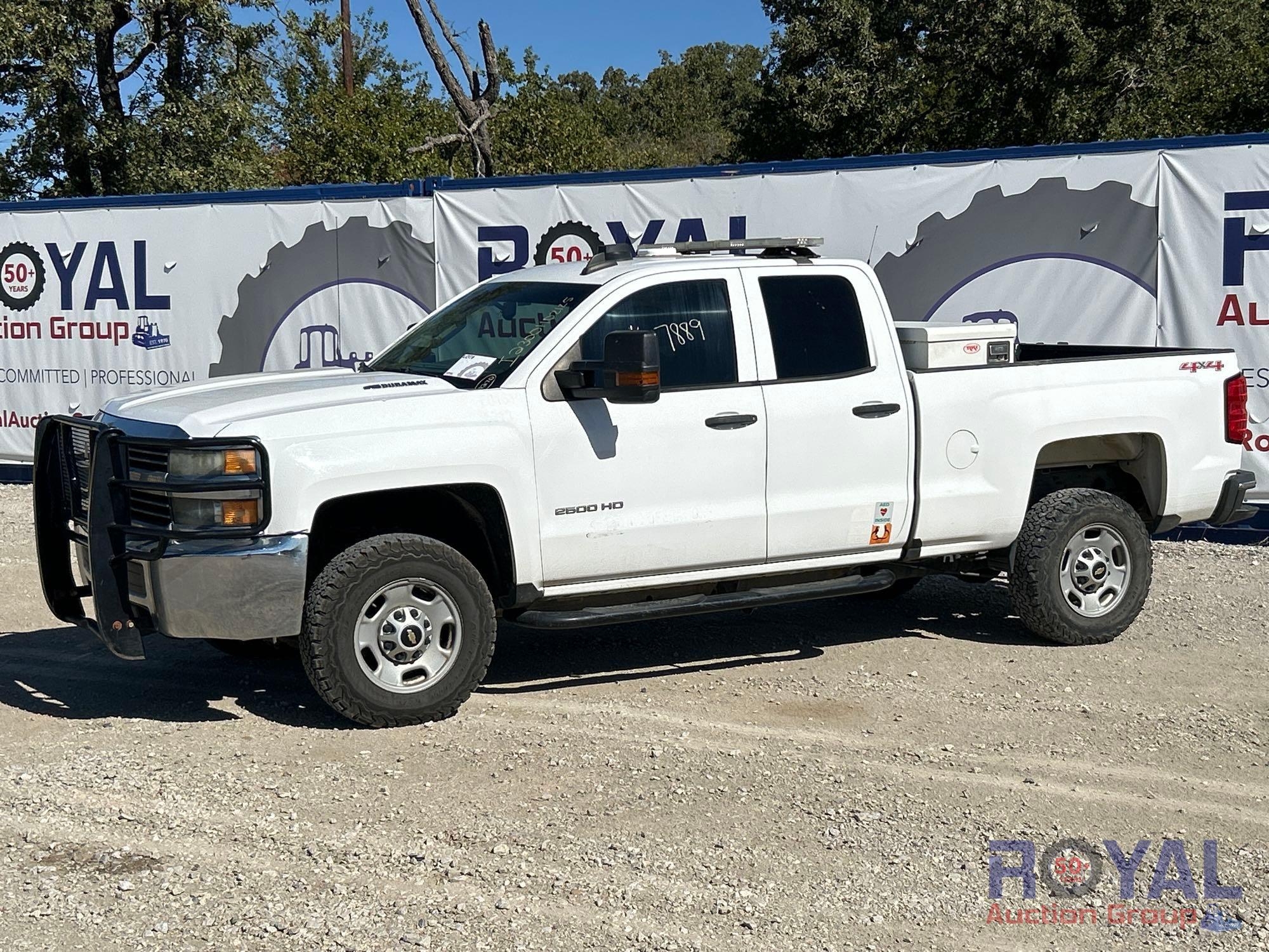 2016 Chevrolet Silverado 2500 HD 4x4 Pickup Truck (A55973)