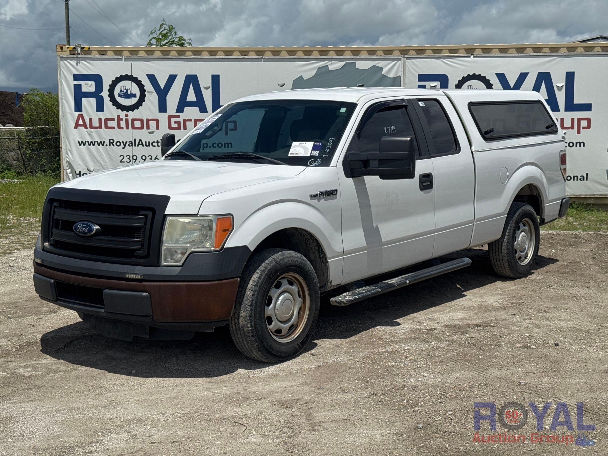 2014 Ford F-150 XL Ext. Cab Pickup Truck (A50323)