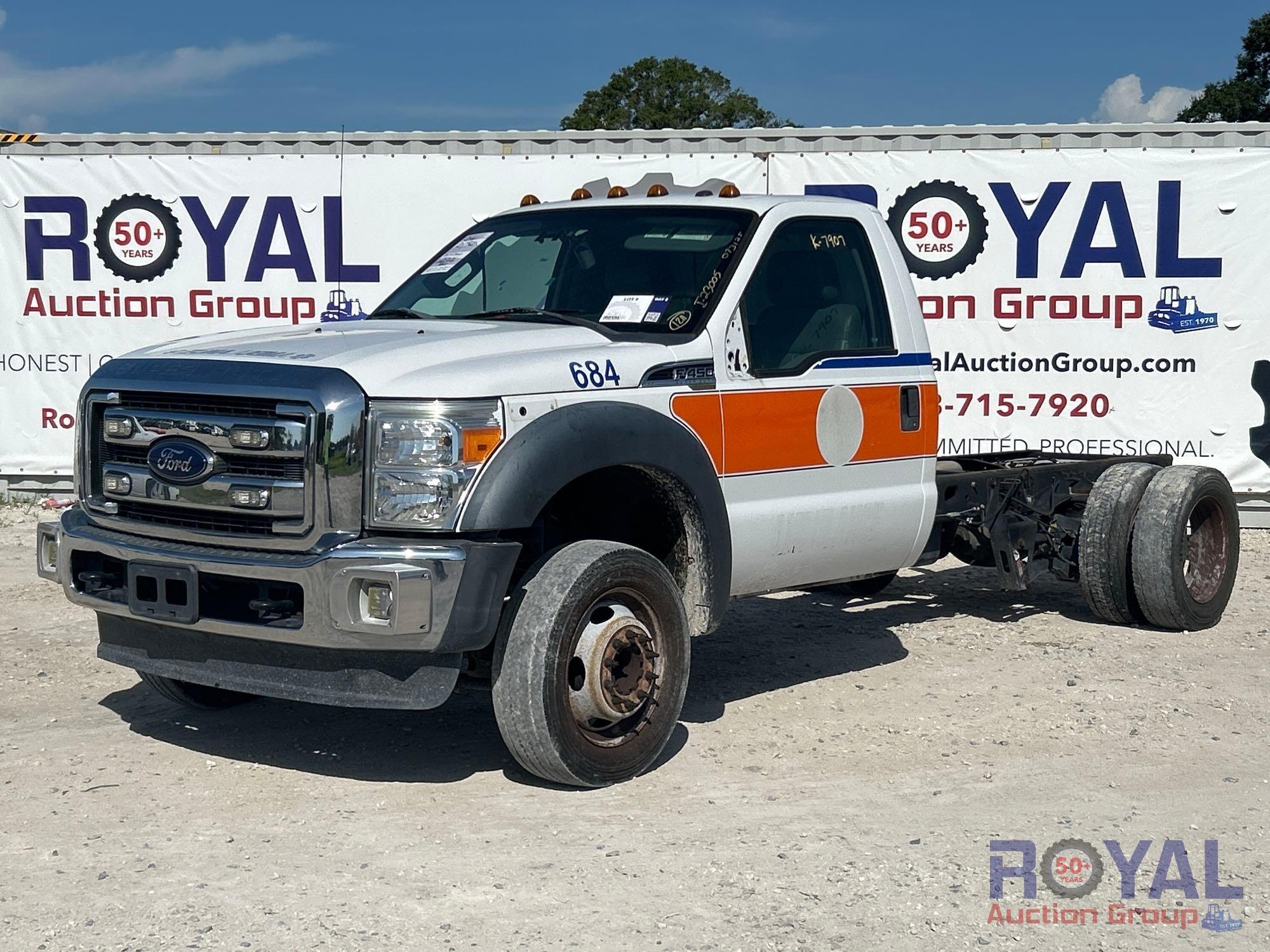 2016 Ford F-450 Cab and Chassis Truck (A51692)