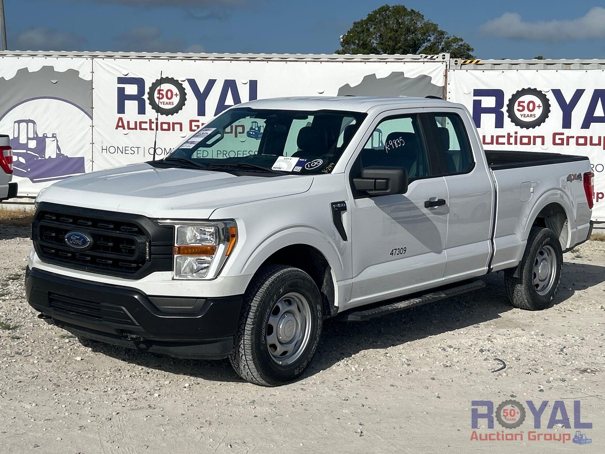 2021 Ford F-150 4x4 Ext. Cab Pickup Truck (A54814)