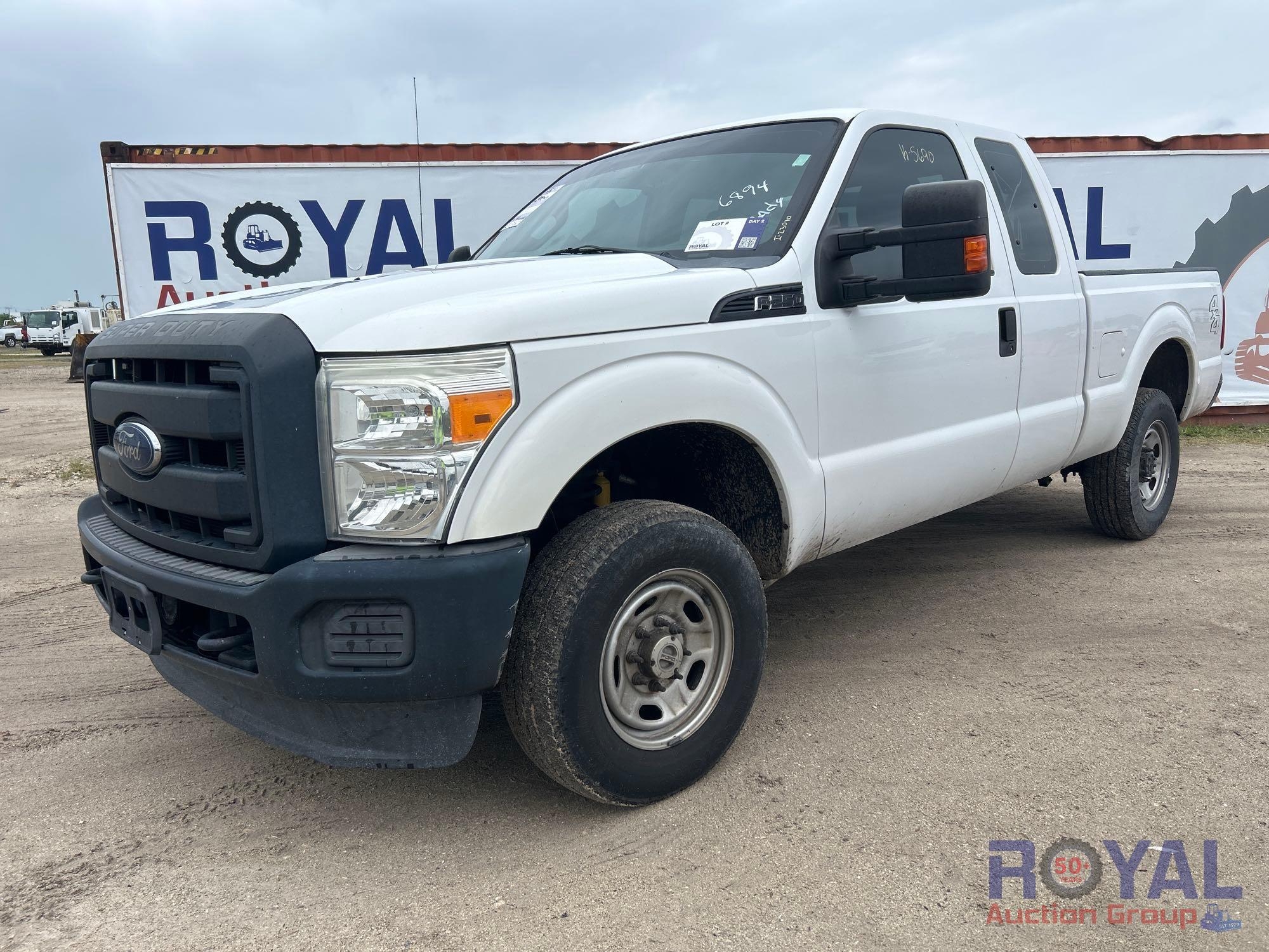 2015 Ford F-250 Super Duty Ext. Cab Pickup Truck (A46684)