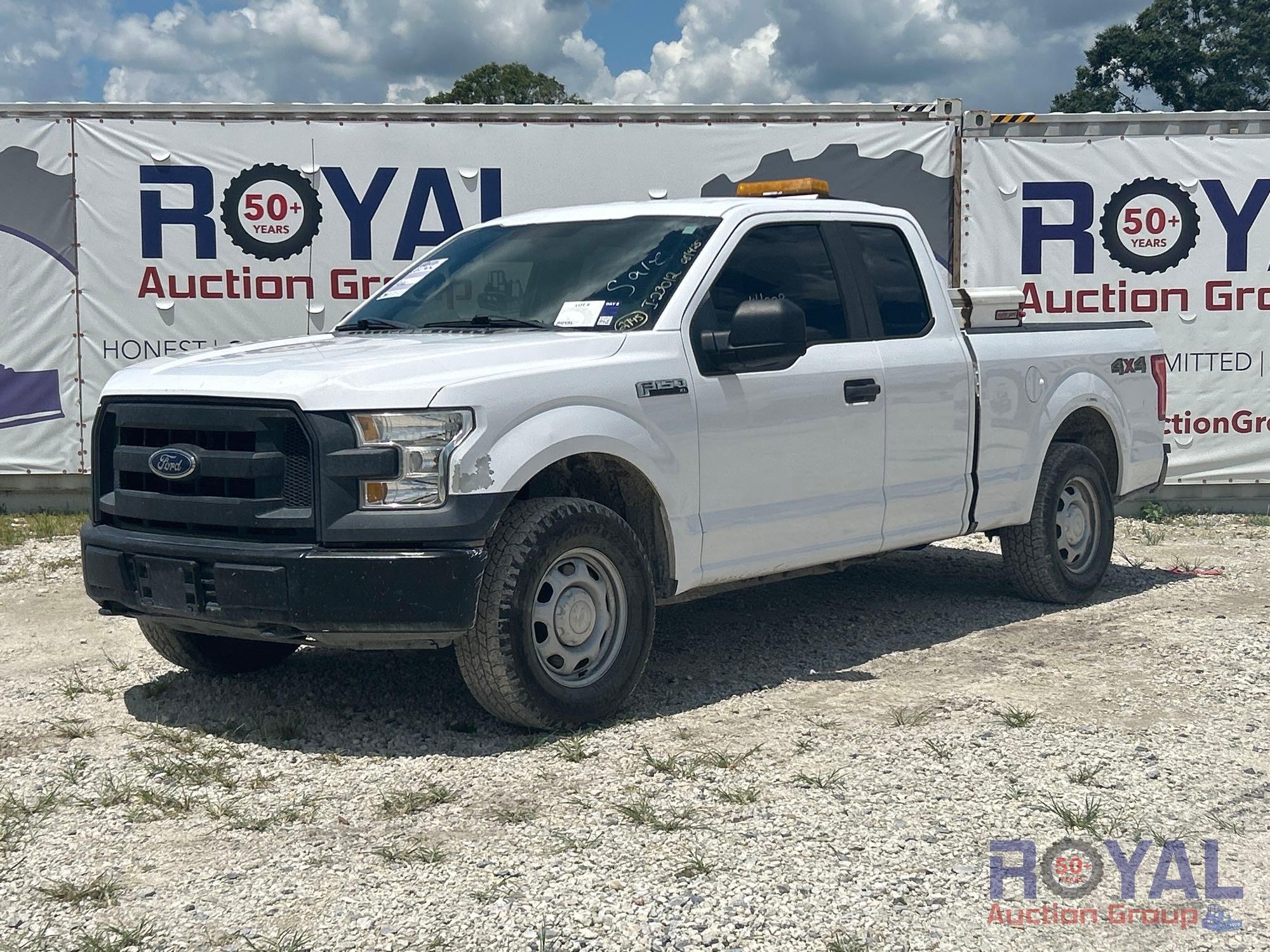Year: 2017 Make: Ford Model: F-150 Vehicle Type: Pickup Truck Mileage: Plate: Body Type: 4 Door C... (A51692)