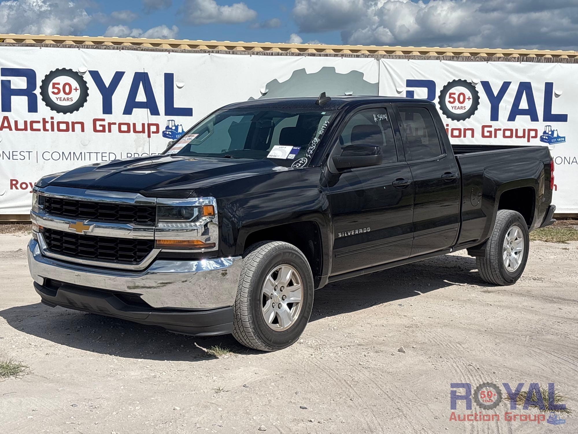 2018 Chevrolet Silverado 1500 Crew Cab Pickup Truck (A55852)