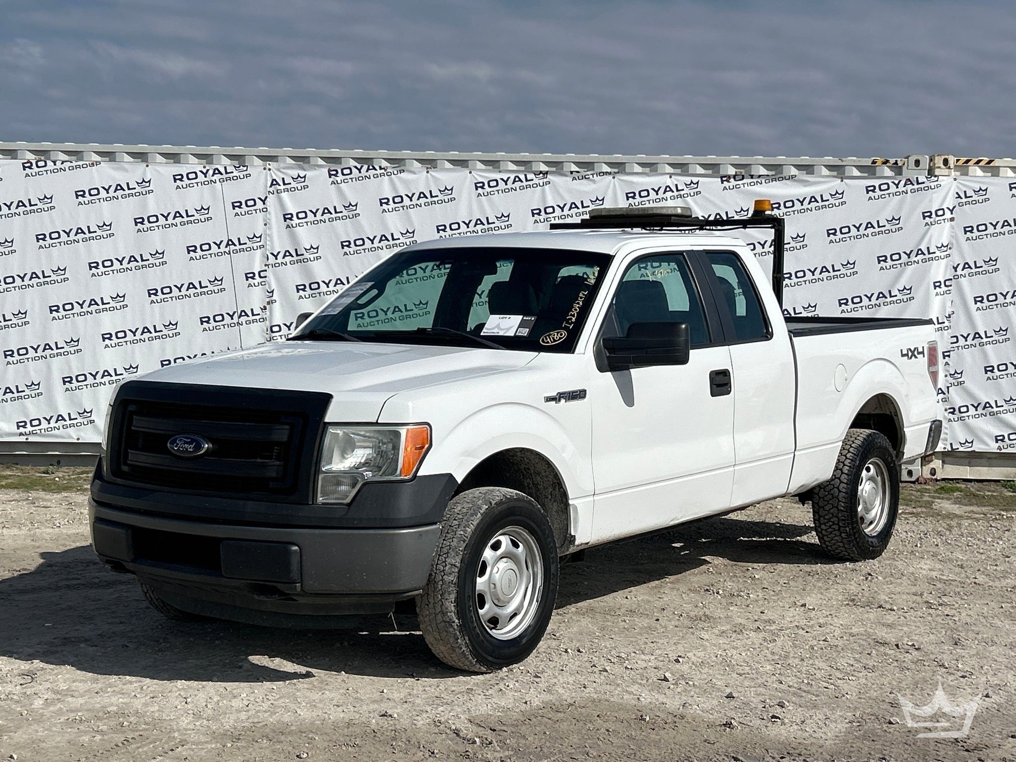 2014 Ford F-150 4x4 Ext. Cab Pickup Truck (A59230)