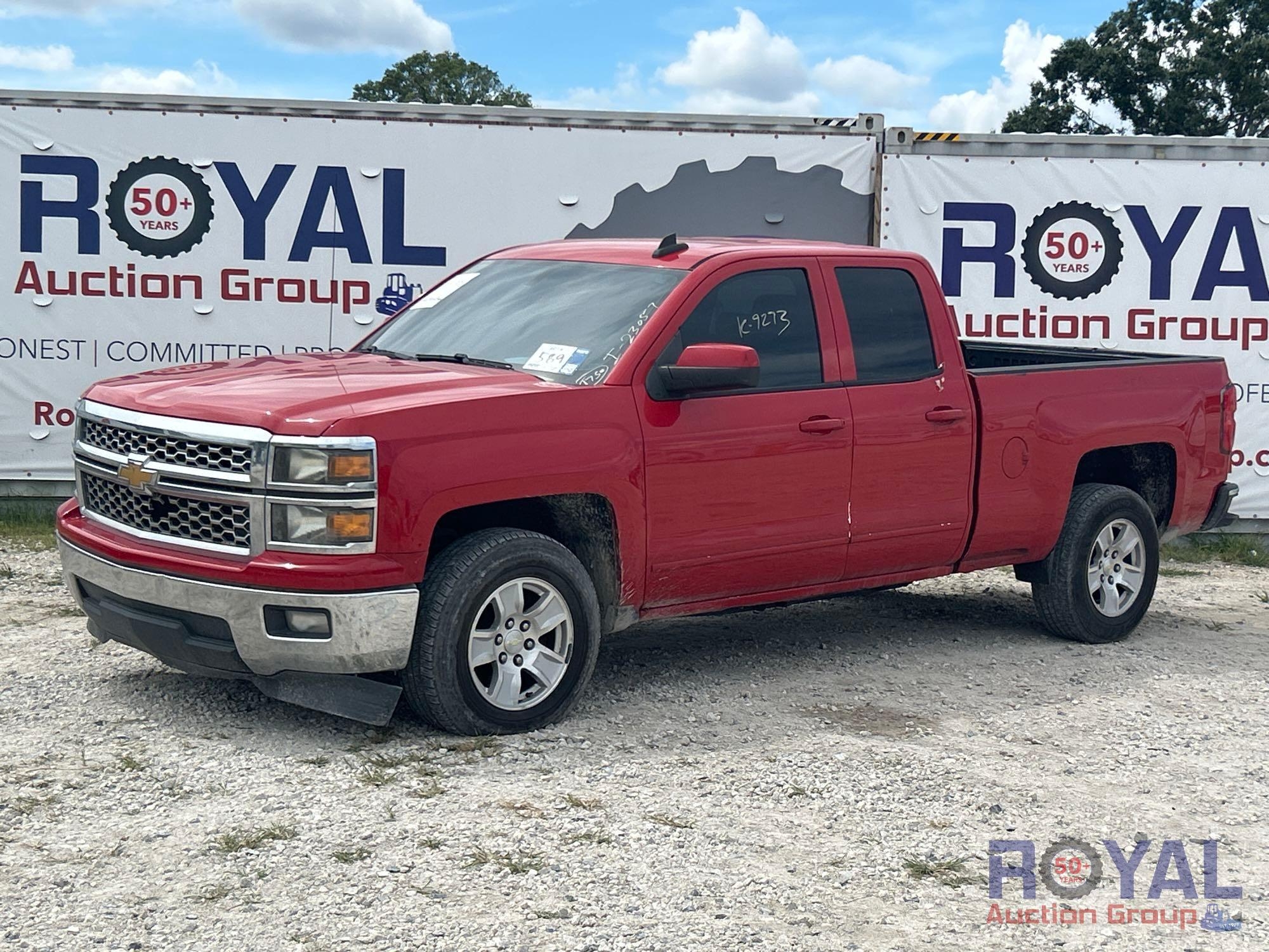 2015 Chevrolet Silverado 1500 Crew Cab Pickup Truck (A51692)