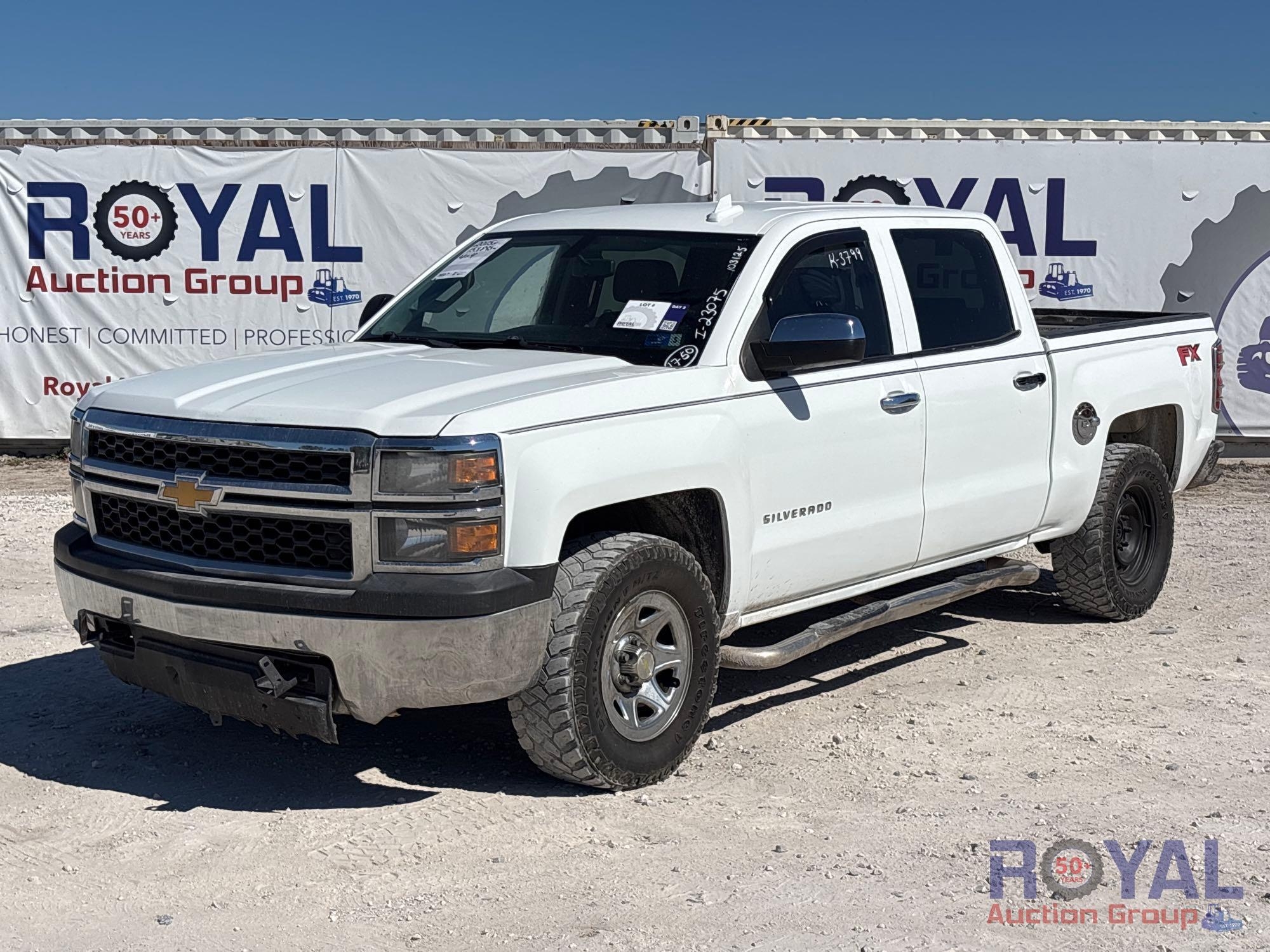 2015 Chevrolet Silverado 1500 4x4 Crew Cab Pickup Truck (A55852)