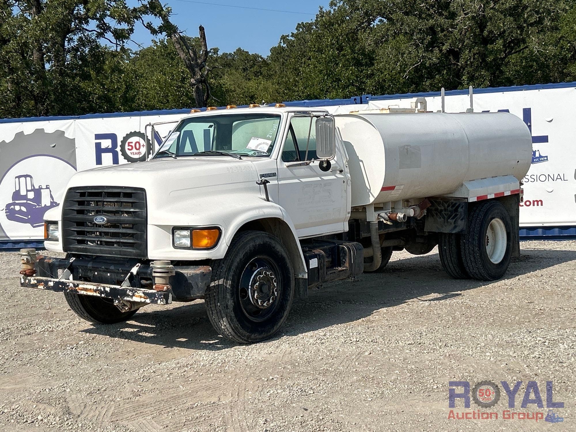 1998 Ford F800 2,000 Gallon Water Truck (A52377)