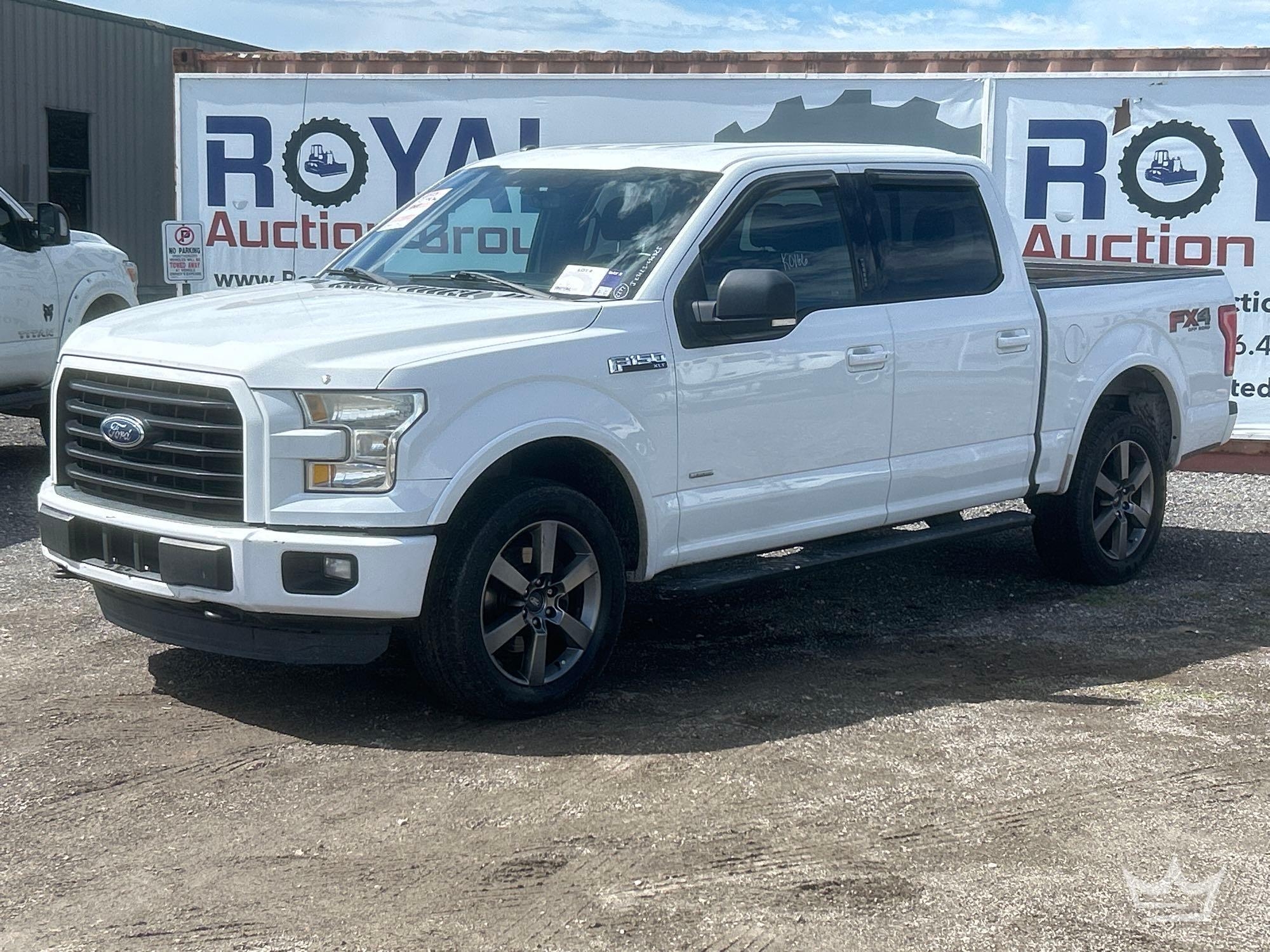 2015 Ford F-150 4x4 Crew Cab Pickup Truck (A56858)