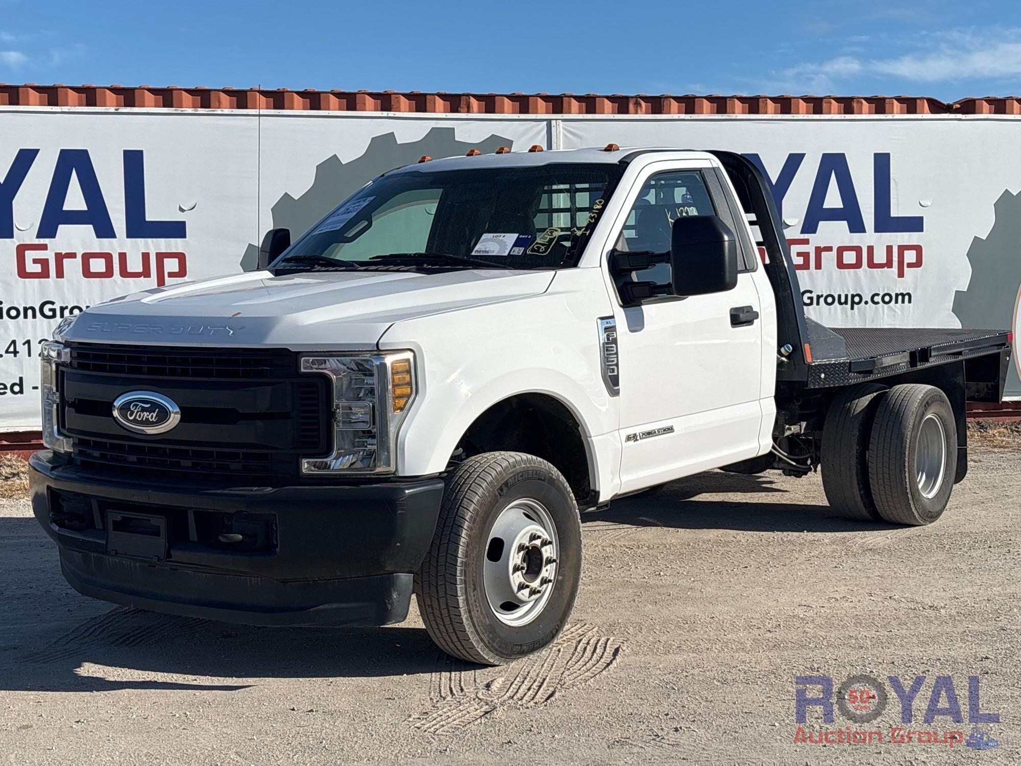 2019 Ford F-350 4x4 Flatbed Truck (A55788)