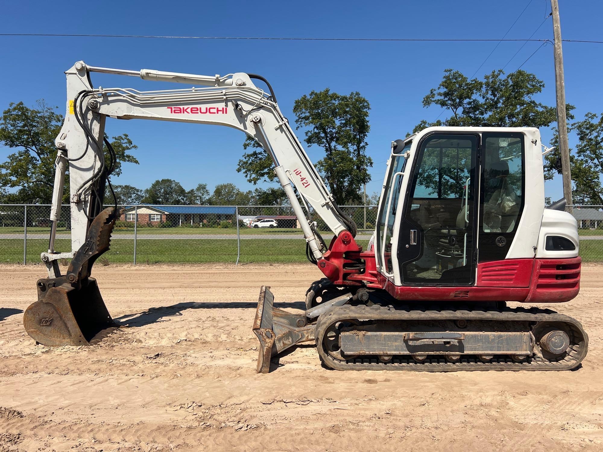 2019 TAKEUCHI TB290 EXCAVATOR (A51246)
