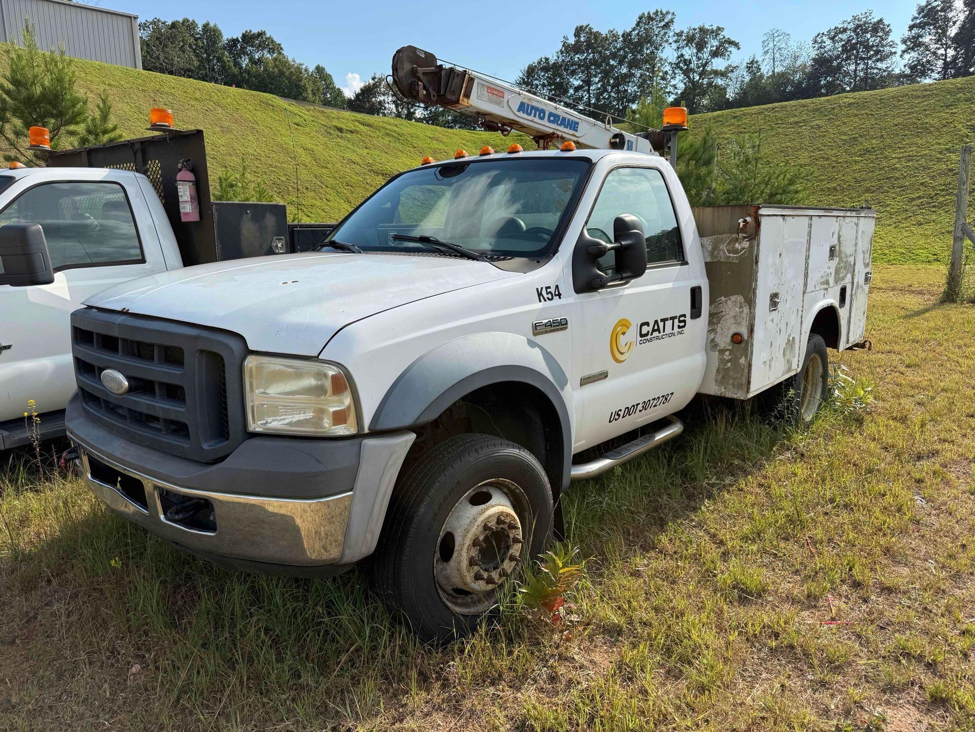 2006 Ford F-450 Service Truck with Crane, VIN # 1FDXF46P46EC85446 (A51573)