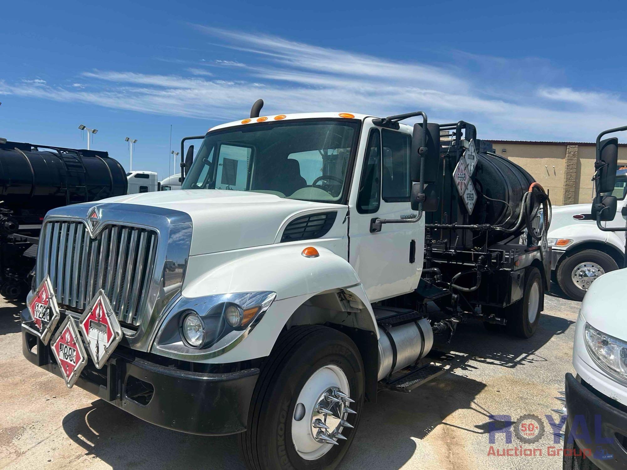 2011 International WorkStar 7300 Acid Tanker Truck (A52377)