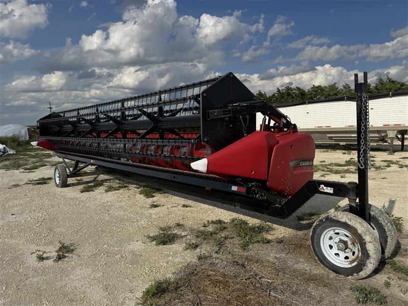 2011 Case 3020 30ft Flex Draper Head WITH TRAILER (A53472)