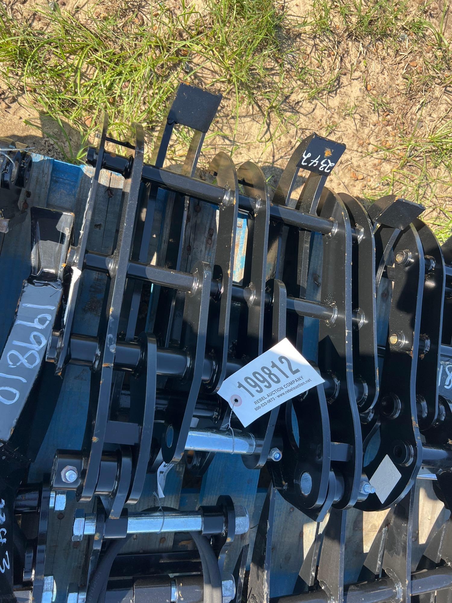 UNUSED FUTURE 15" EXCAVATOR GRAPPLE (A51248)