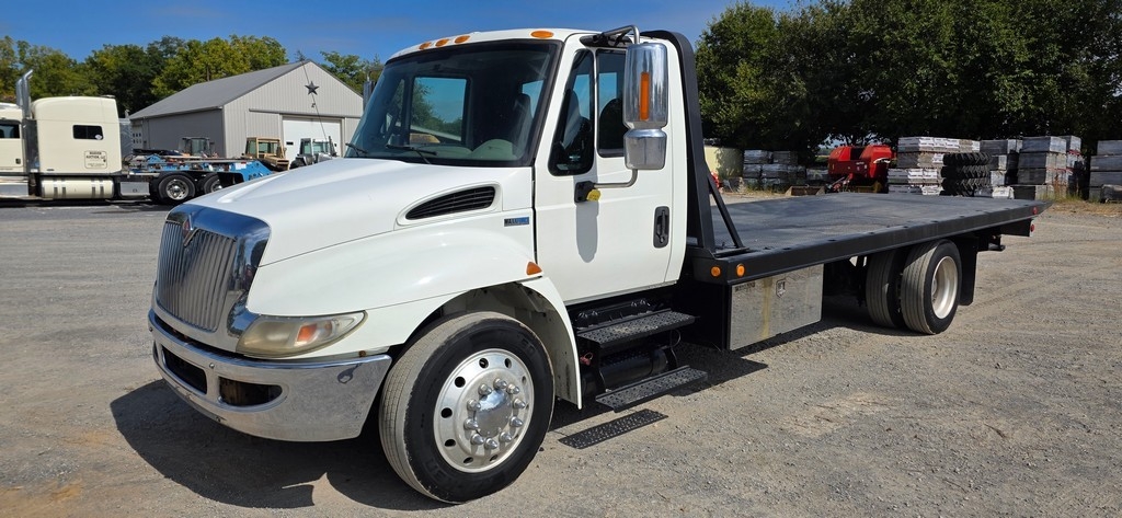 2012 International 4300 Rollback (RIDE AND DRIVE) (A50775)