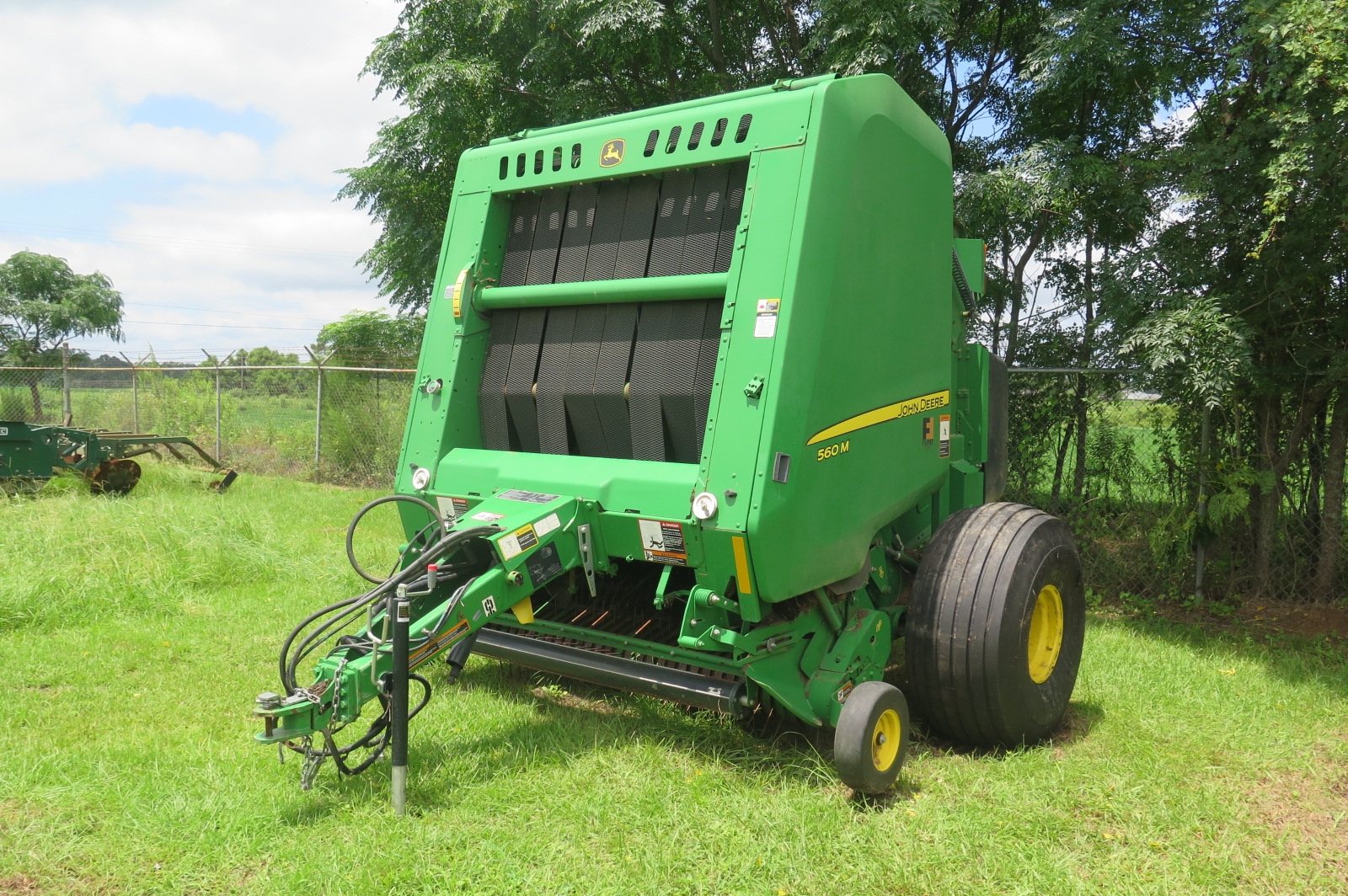 JOHN DEERE 560M LOT NUMBER 15 (A53084)
