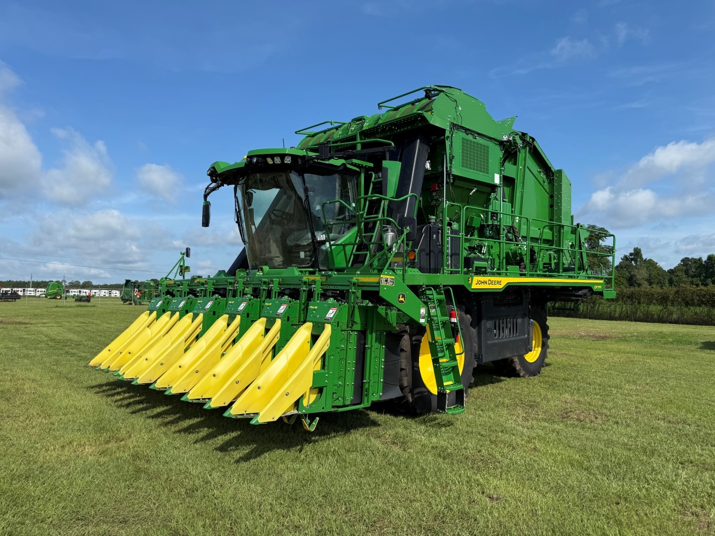 2024 JOHN DEERE CP 770 LOT NUMBER 21 (A53084)