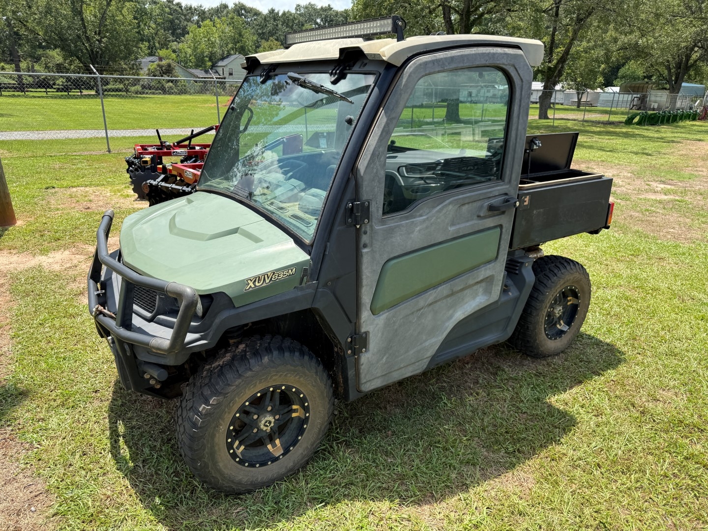 2019 JOHN DEERE XUV835M LOT NUMBER 25 (A53084)