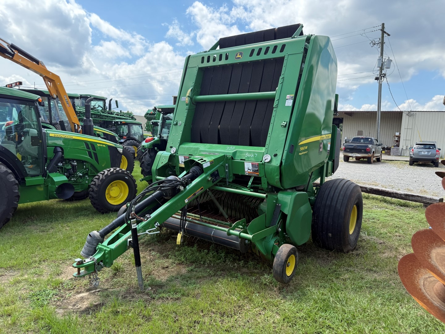 2019 JOHN DEERE 560M LOT NUMBER 28 (A53084)