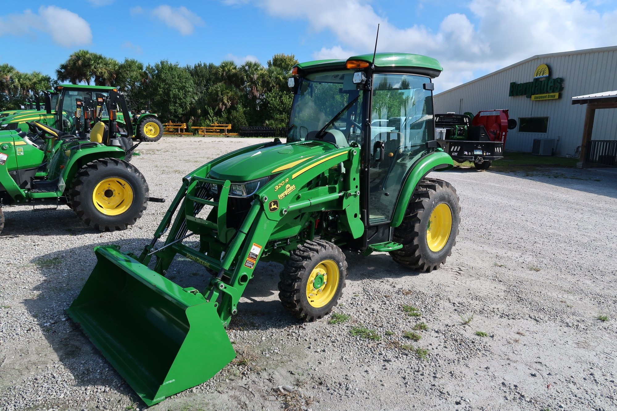 2024 JOHN DEERE 3039R LOT NUMBER 58 (A53084)