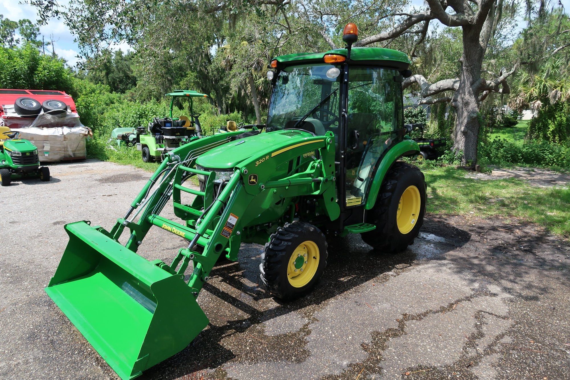 2023 JOHN DEERE 3033R LOT NUMBER 90 (A53084)
