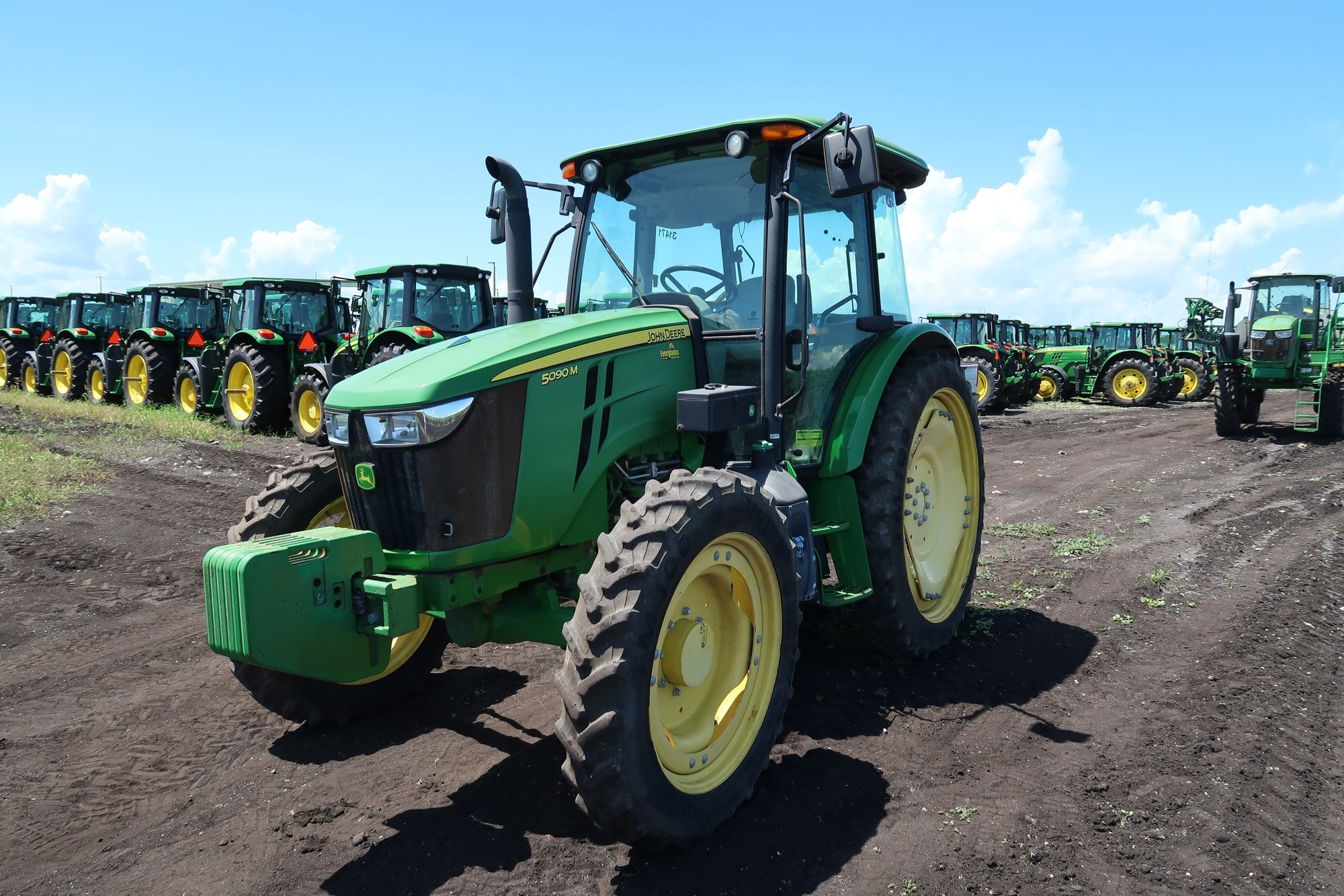 2019 JOHN DEERE 5090M LOT NUMBER 93 (A53084)