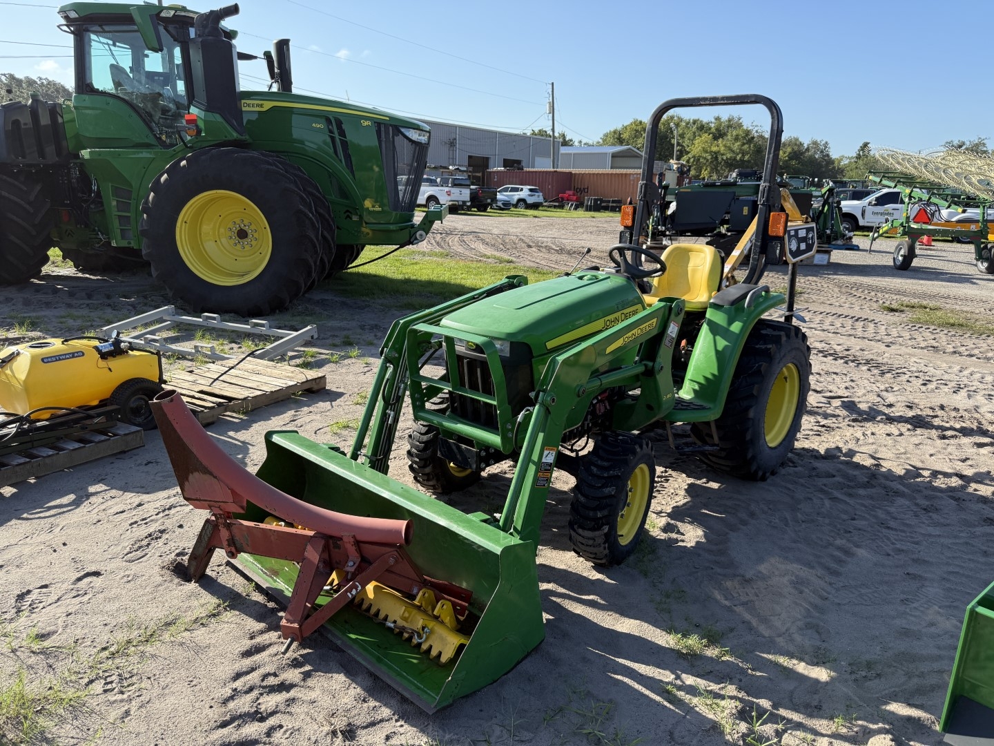 2016 JOHN DEERE 3032E LOT NUMBER 97 (A53084)