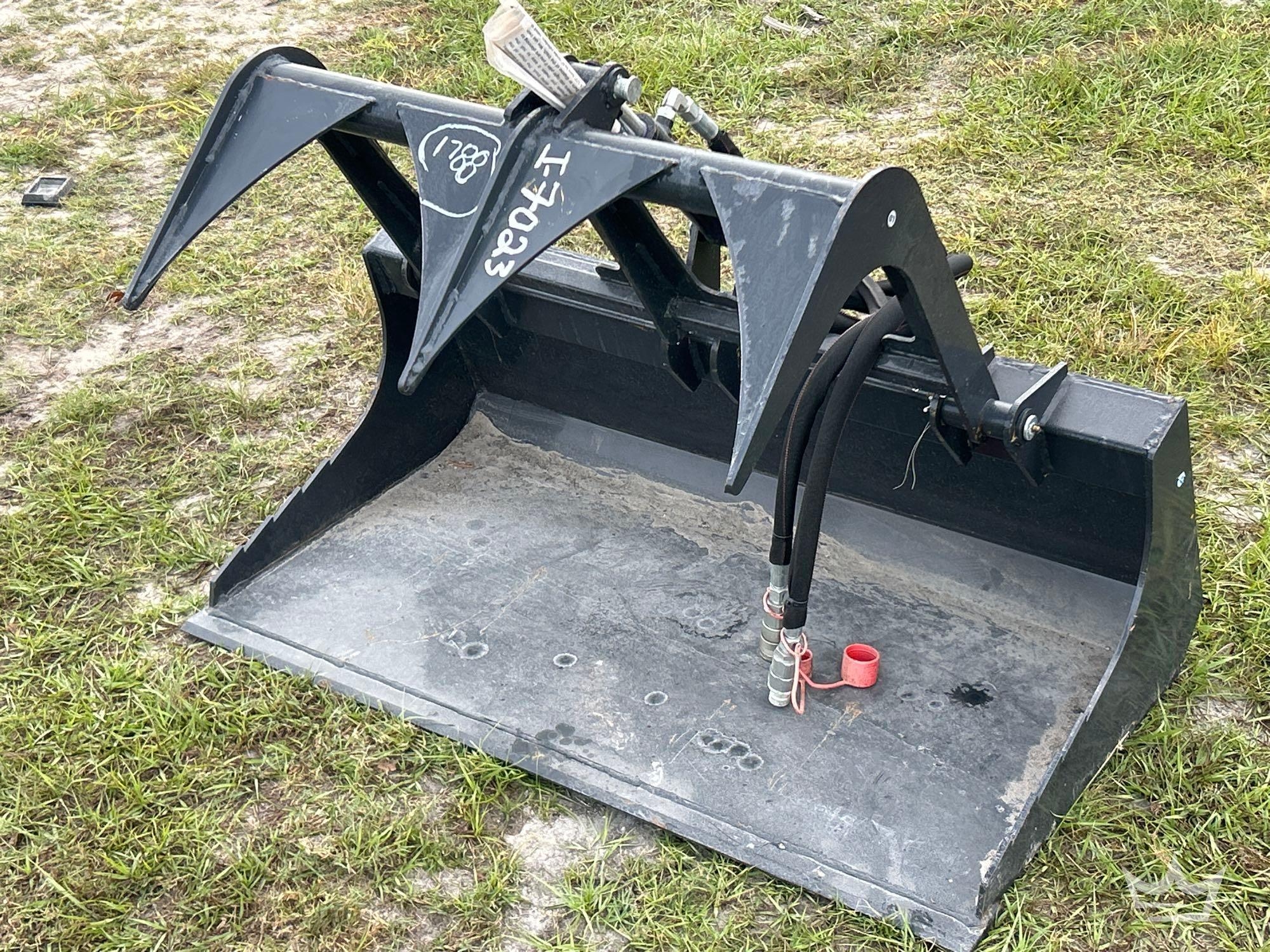 2025 Wolverine MSG-11-44W 44in Stump Grapple Bucket Mini Skid Steer Attachment (A55851)