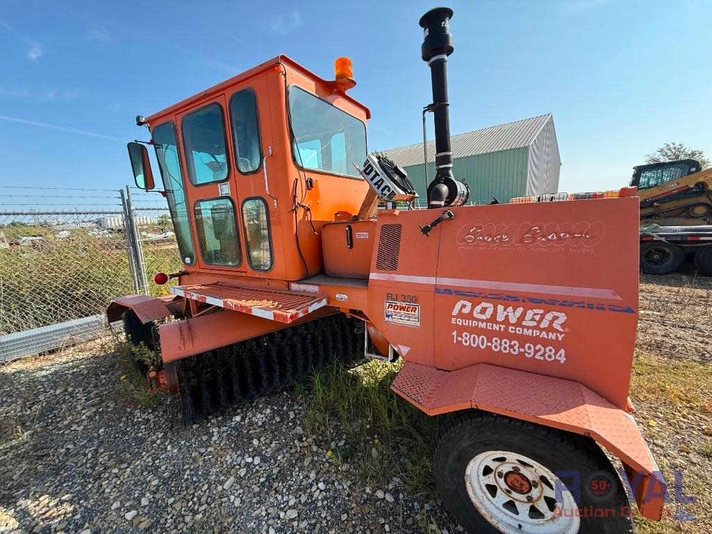 2003 Broce Broom RJ350 Ride-On Sweeper (A52377)