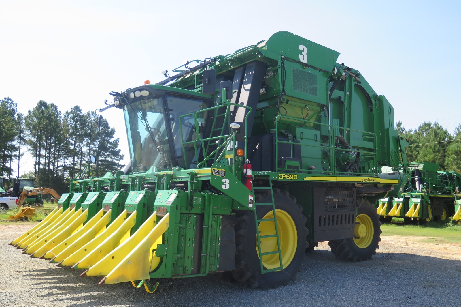 2021 JOHN DEERE CP690 LOT NUMBER 196 (A53084)