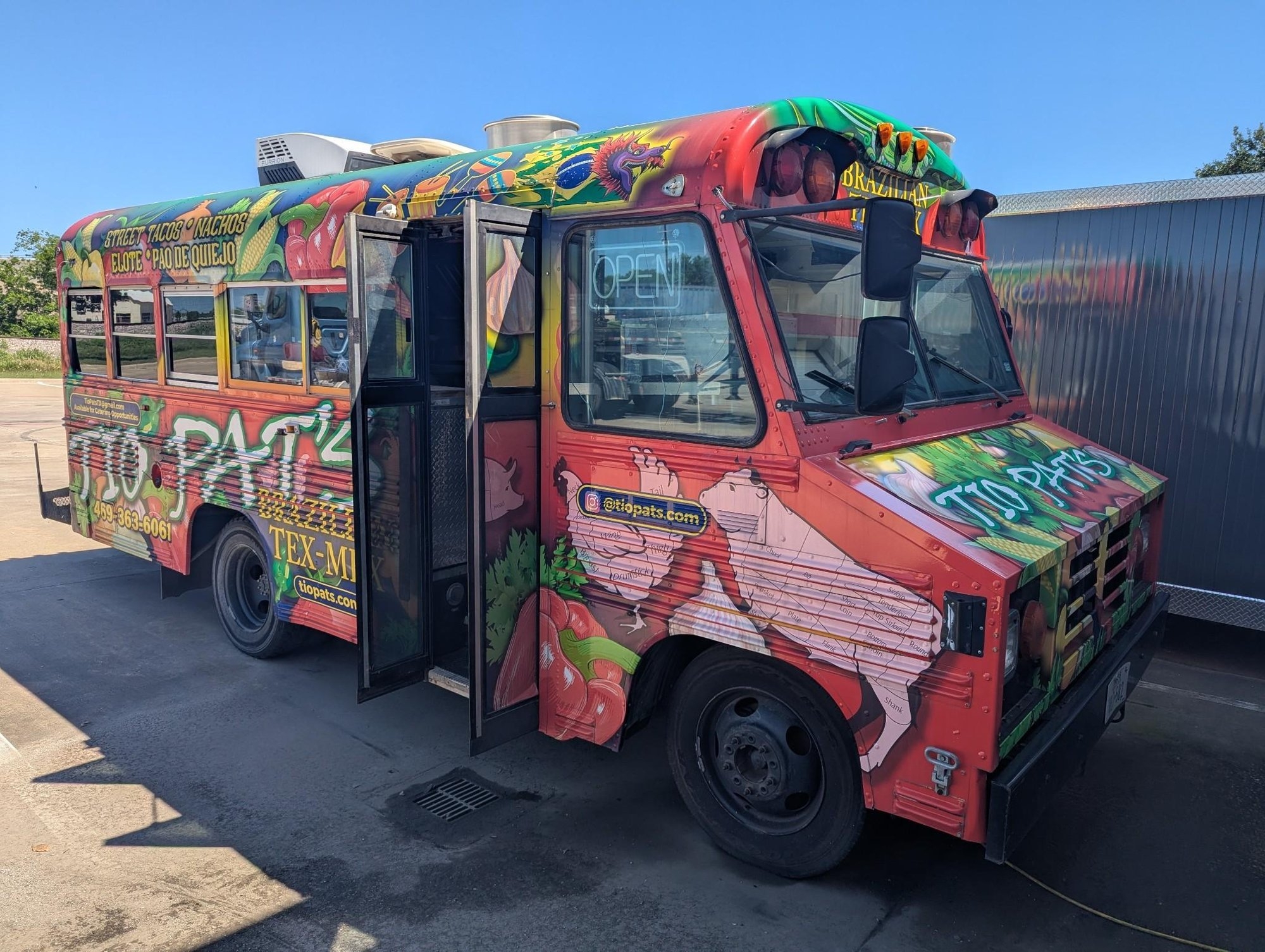 Food Truck - 1999 Chevrolet Blue Bird School Bus and Turnkey Food Truck Business Package (A53472)