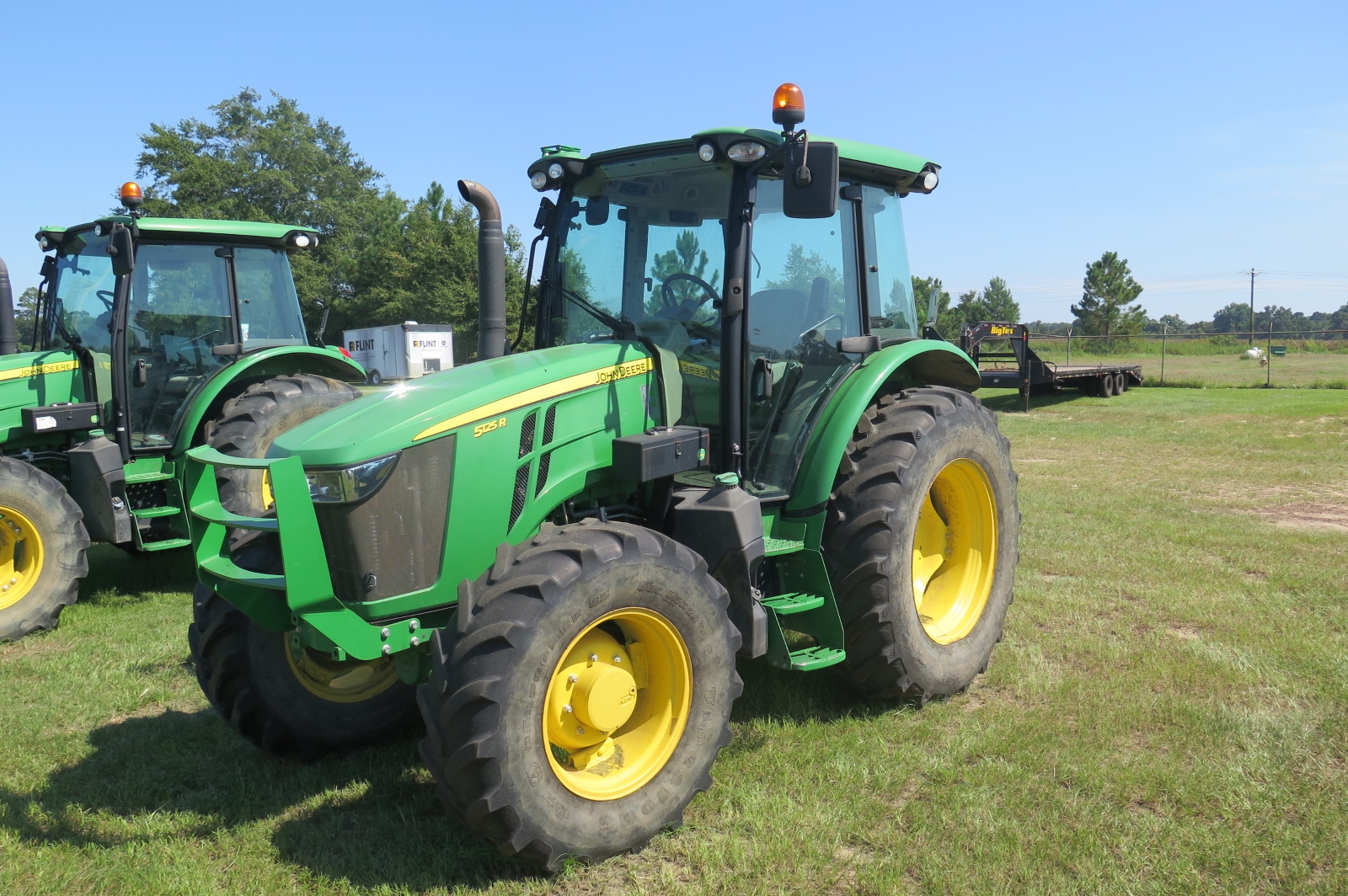 2020 JOHN DEERE 5125R LOT NUMBER 213 (A53084)