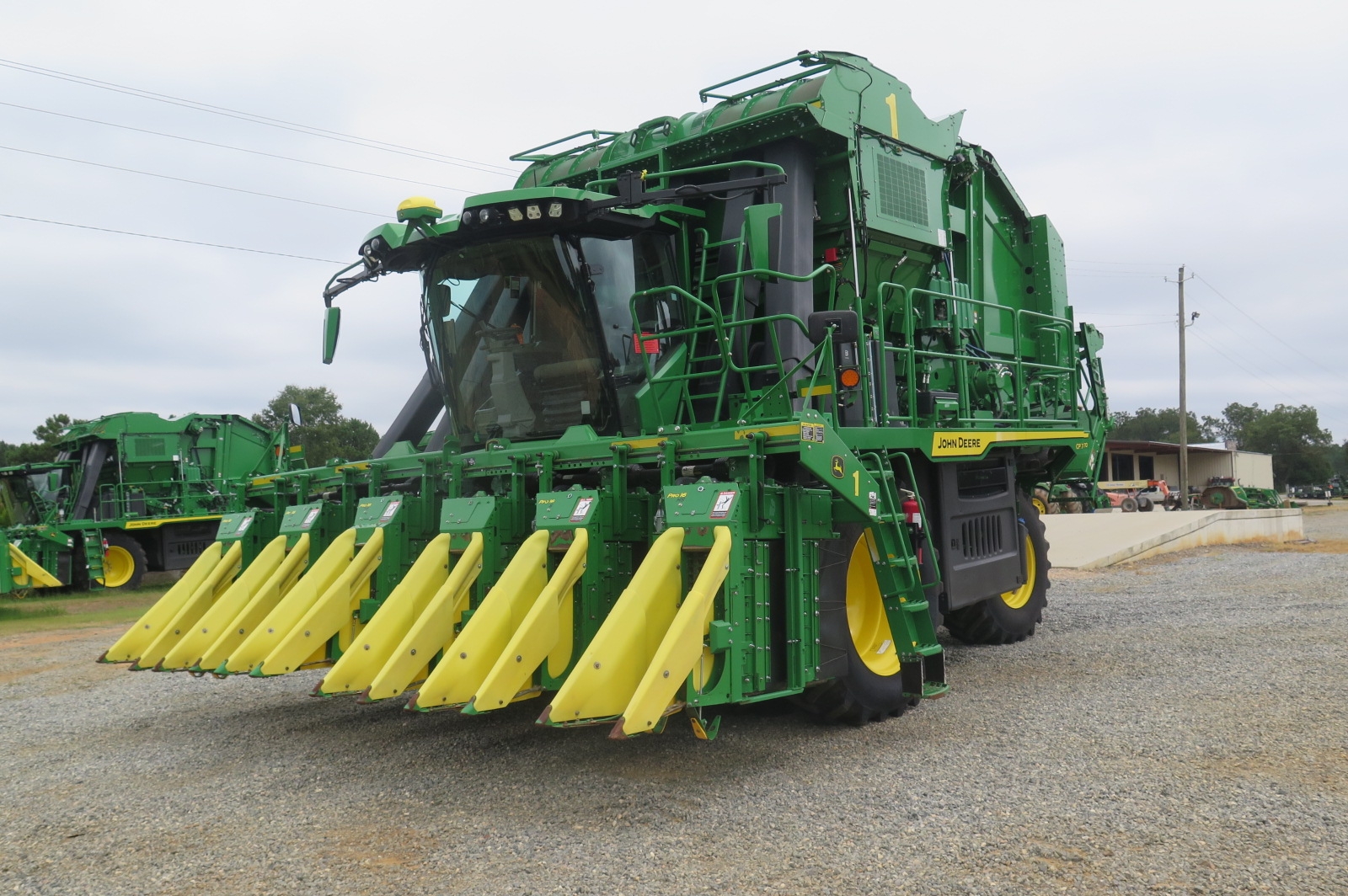 JOHN DEERE CP770 LOT NUMBER 253 (A53084)