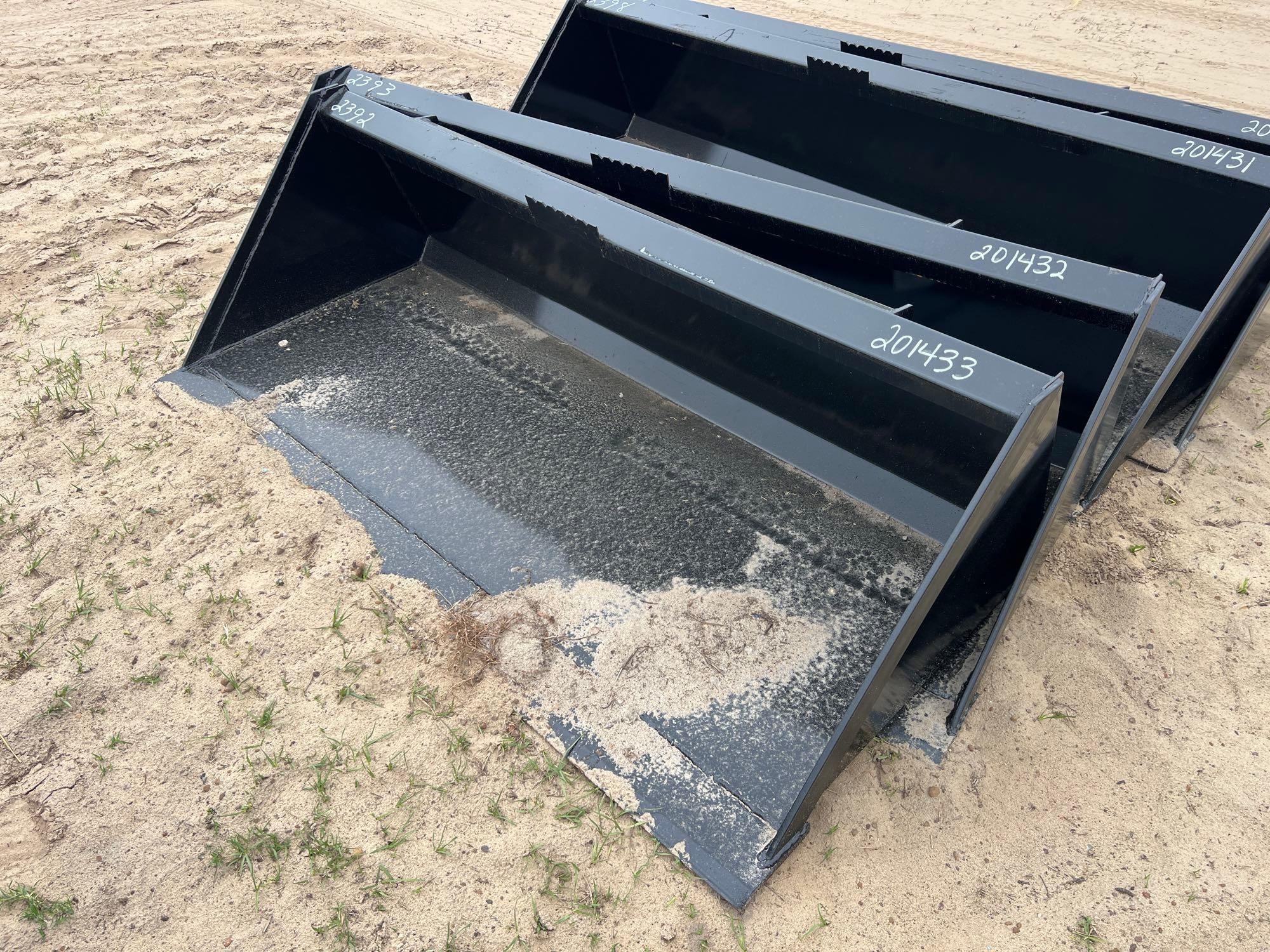 UNUSED SWICT 66" QUICK ATTACH BUCKET (A54757)