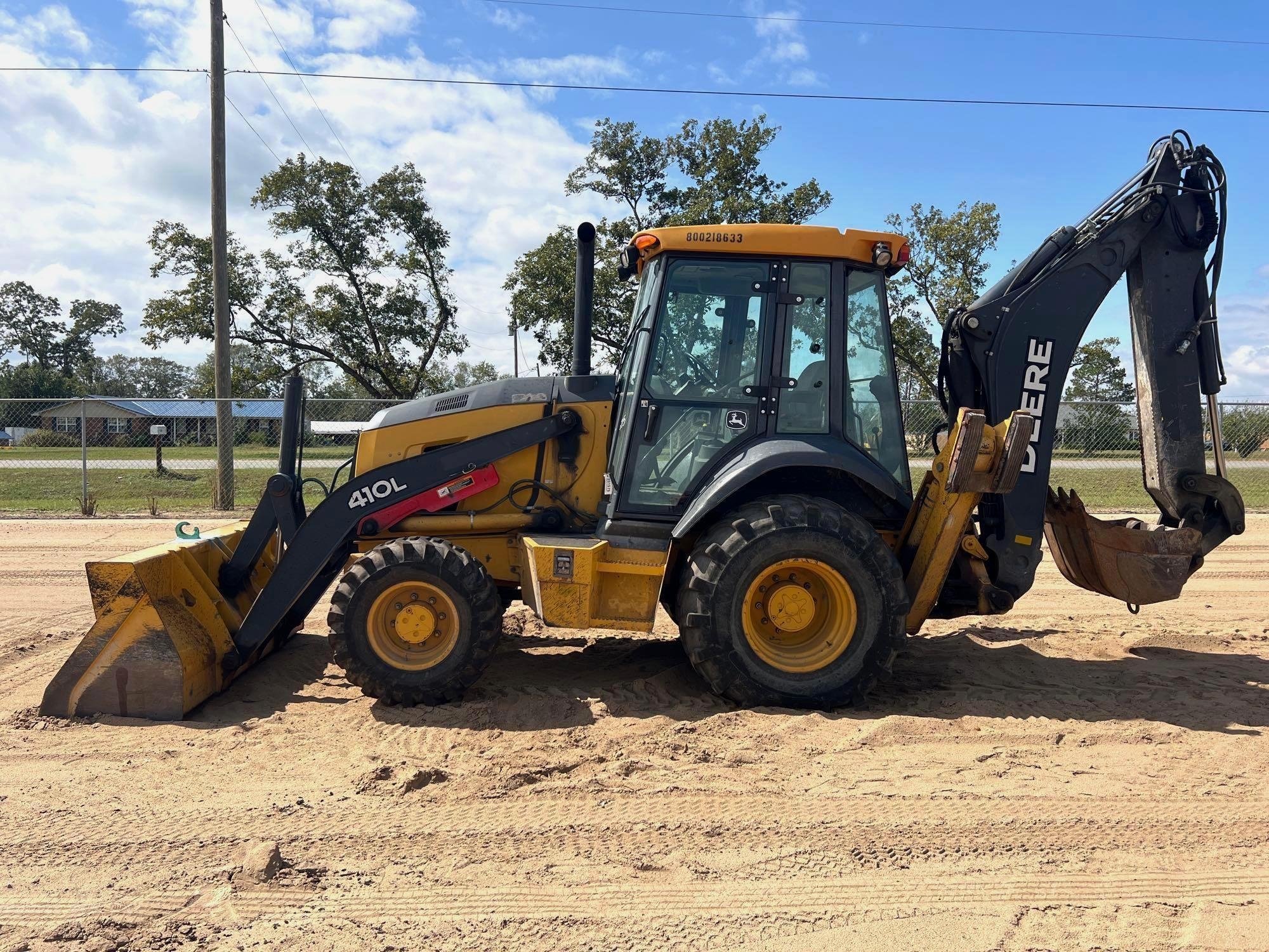 2018 JOHN DEERE 410L BACKHOE (A52705)