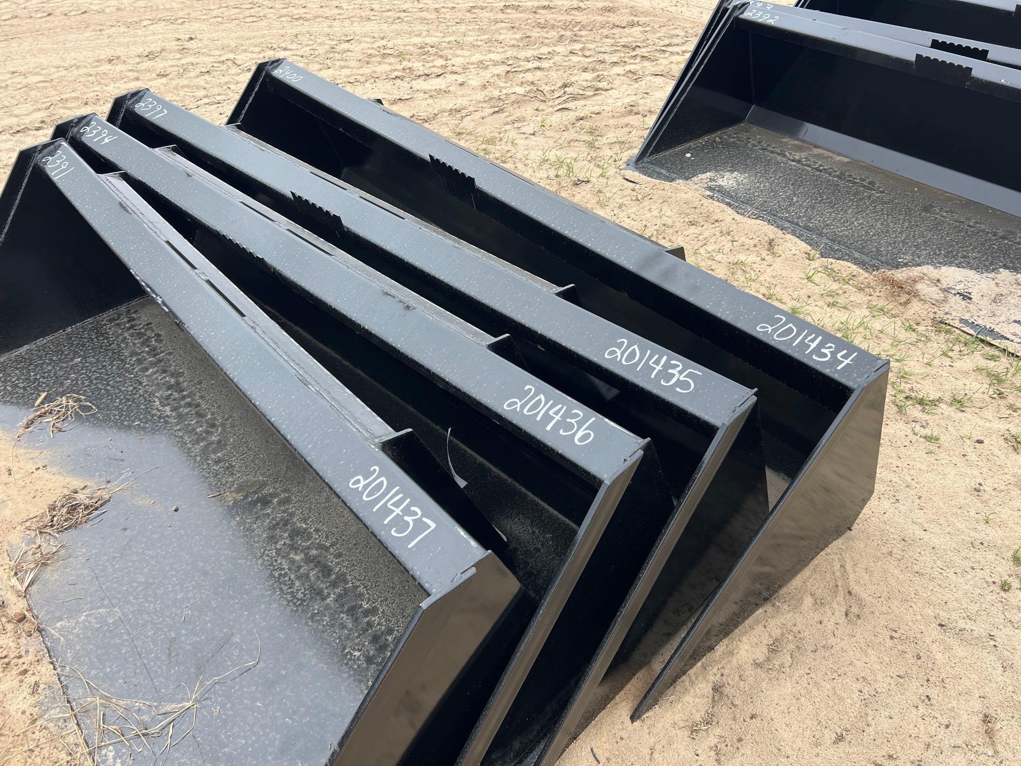 UNUSED SWICT 84" QUICK ATTACH BUCKET (A54757)