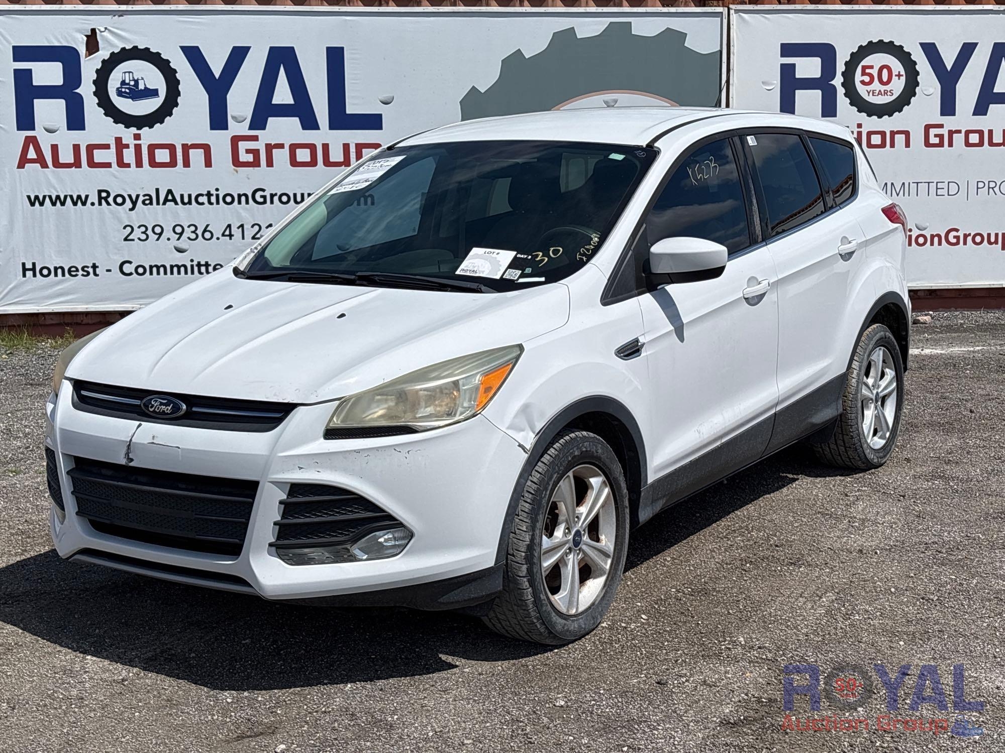 2015 Ford Escape SUV (A53424)