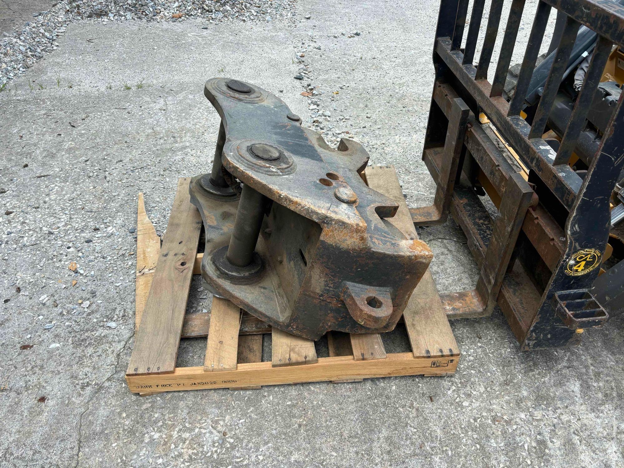 2022 Quick Coupler for a 330G Caterpillar (A51573)