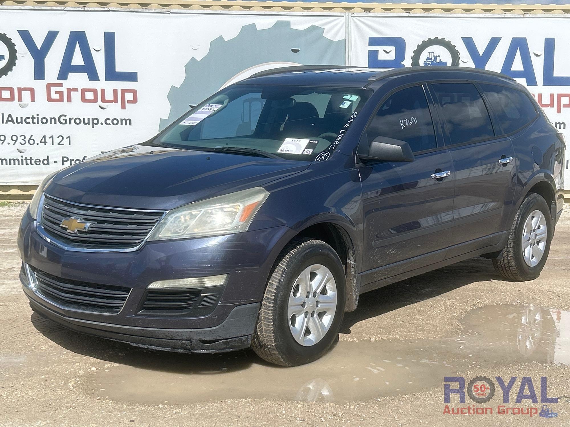 2013 Chevrolet Traverse LS SUV (A50324)