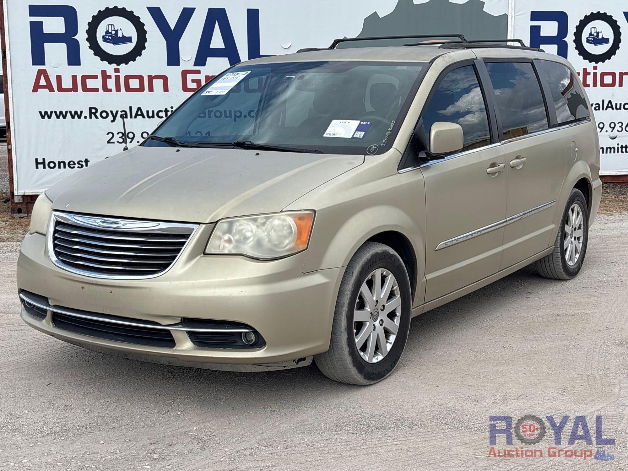 2013 Chrysler Town & Country (A53424)