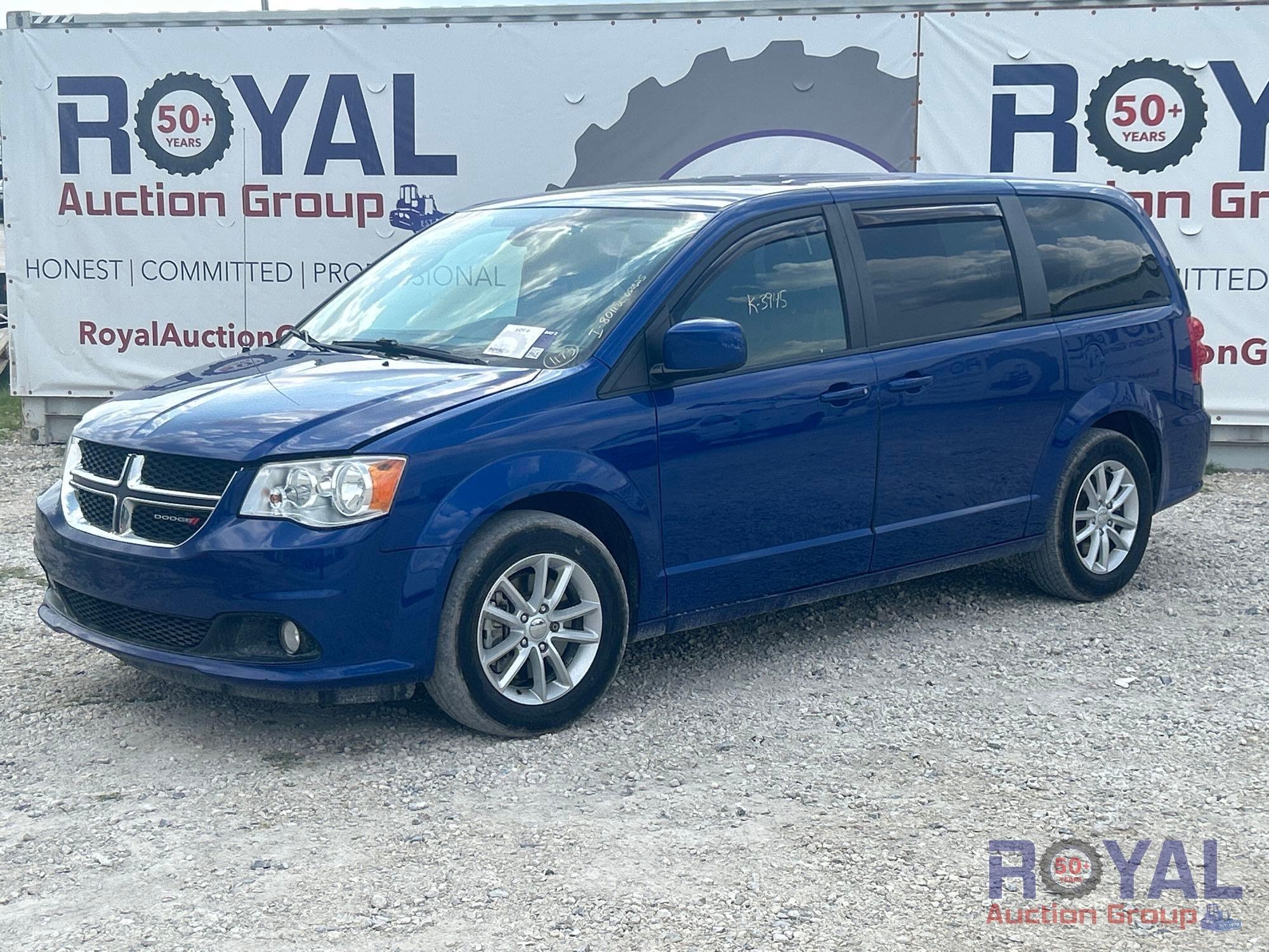 2020 Dodge Grand Caravan SE Minivan (A48082)