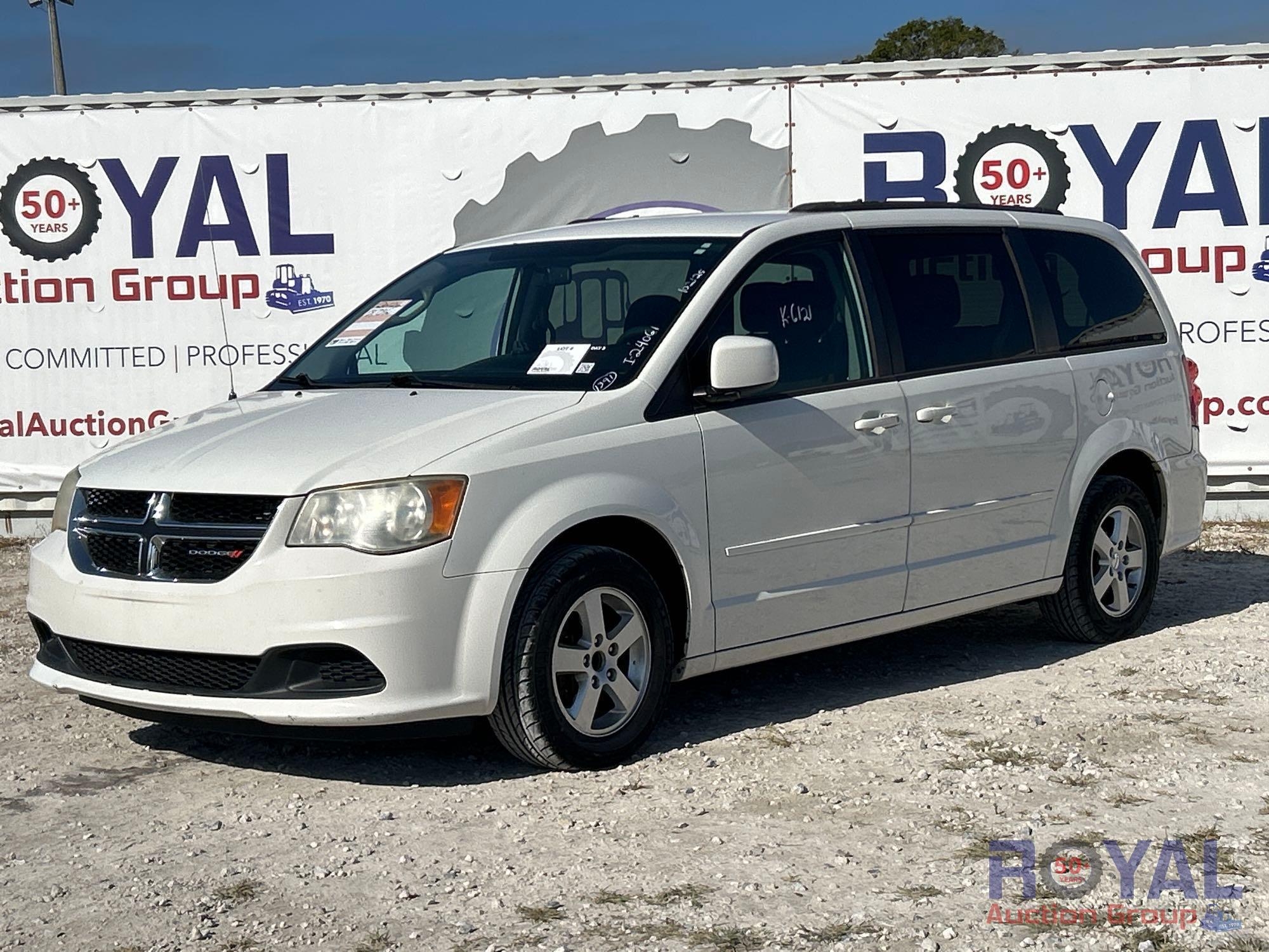 2012 Dodge Grand Caravan SXT Van (A55853)