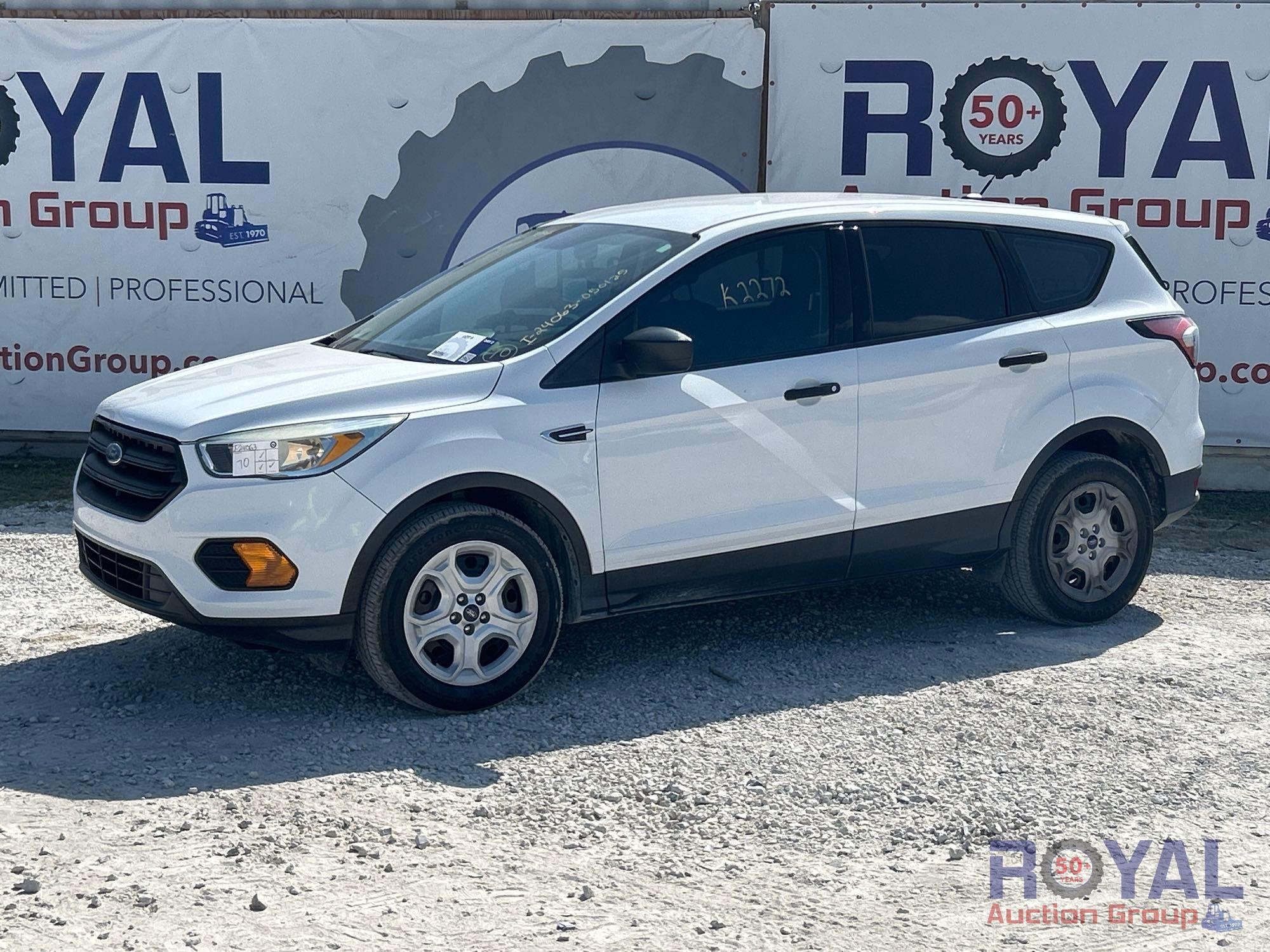 Year: 2017 Make: Ford Model: Escape Vehicle Type: Multipurpose Vehicle (MPV) Mileage: 112,137 Pla... (A44572)