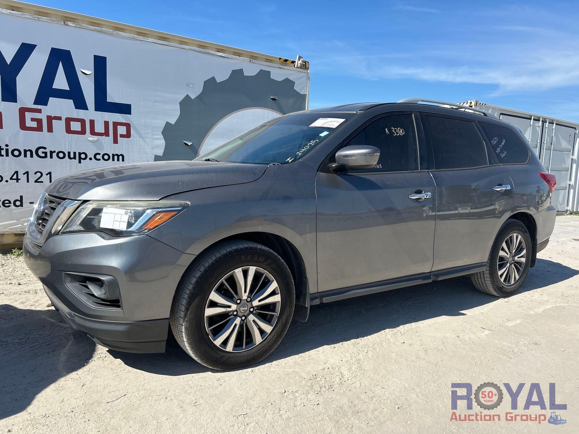 2018 Nissan Pathfinder SUV (A46684)