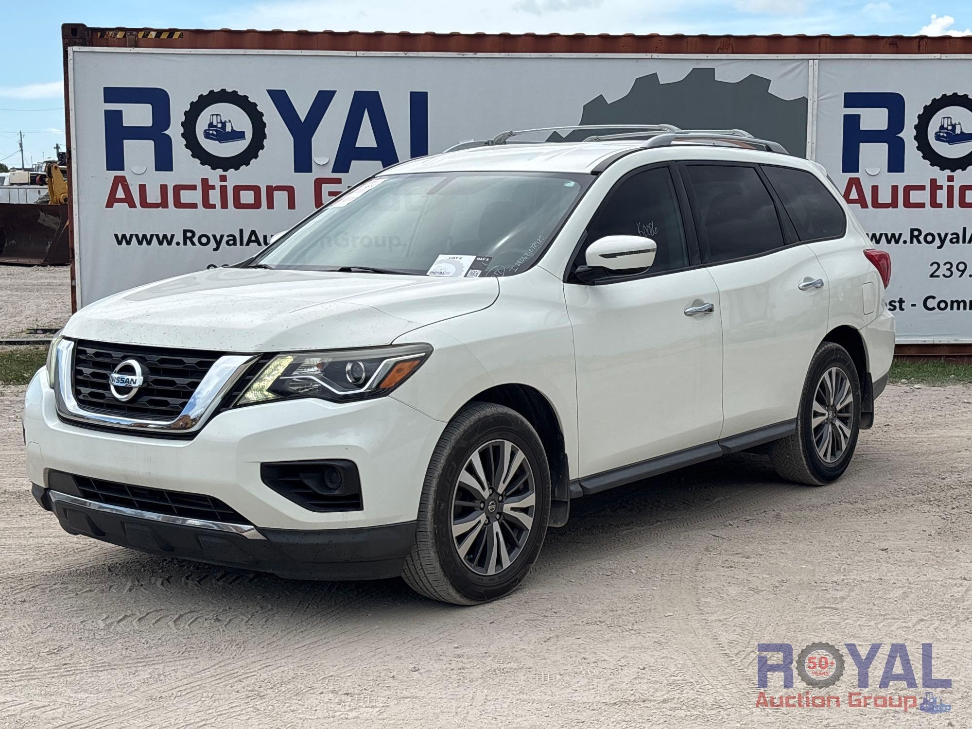 2017 Nissan Pathfinder (A50324)
